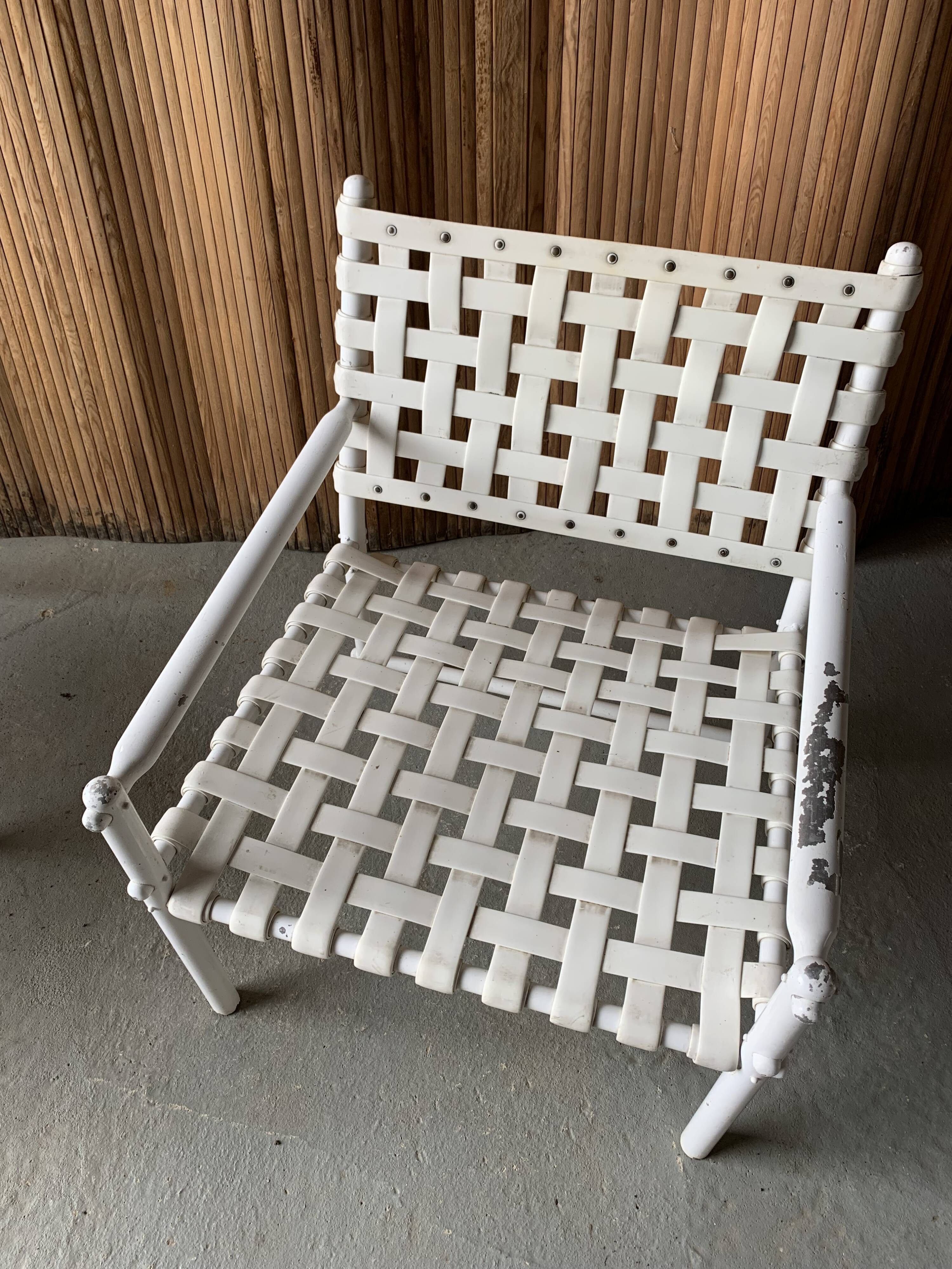 4 white Lounge Chairs Triconfort - Aluminium and plastic - 1980's