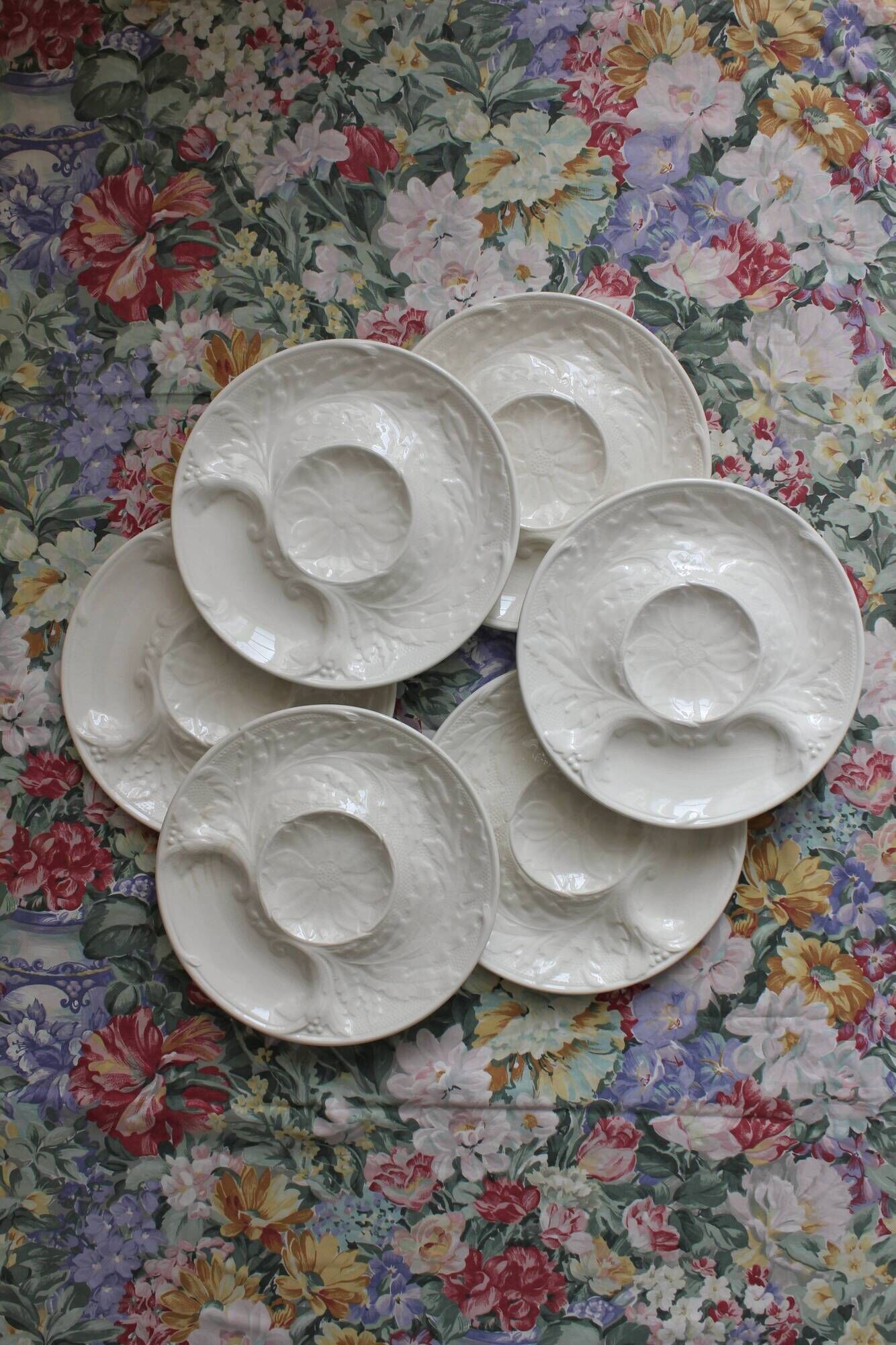 6 vintage Gien white slip earthenware artichoke plates