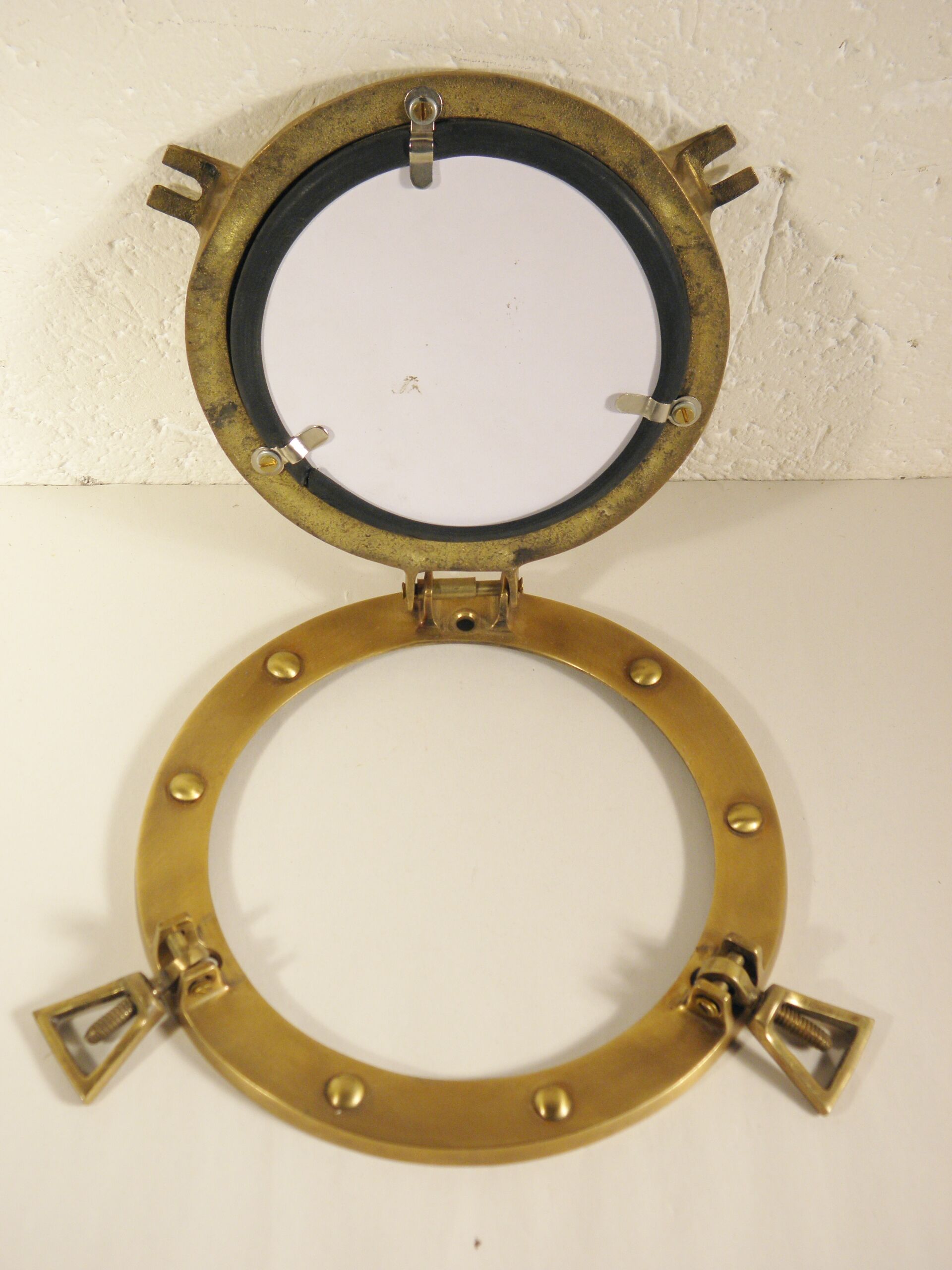 Mirror "porthole" in brass 18 cm