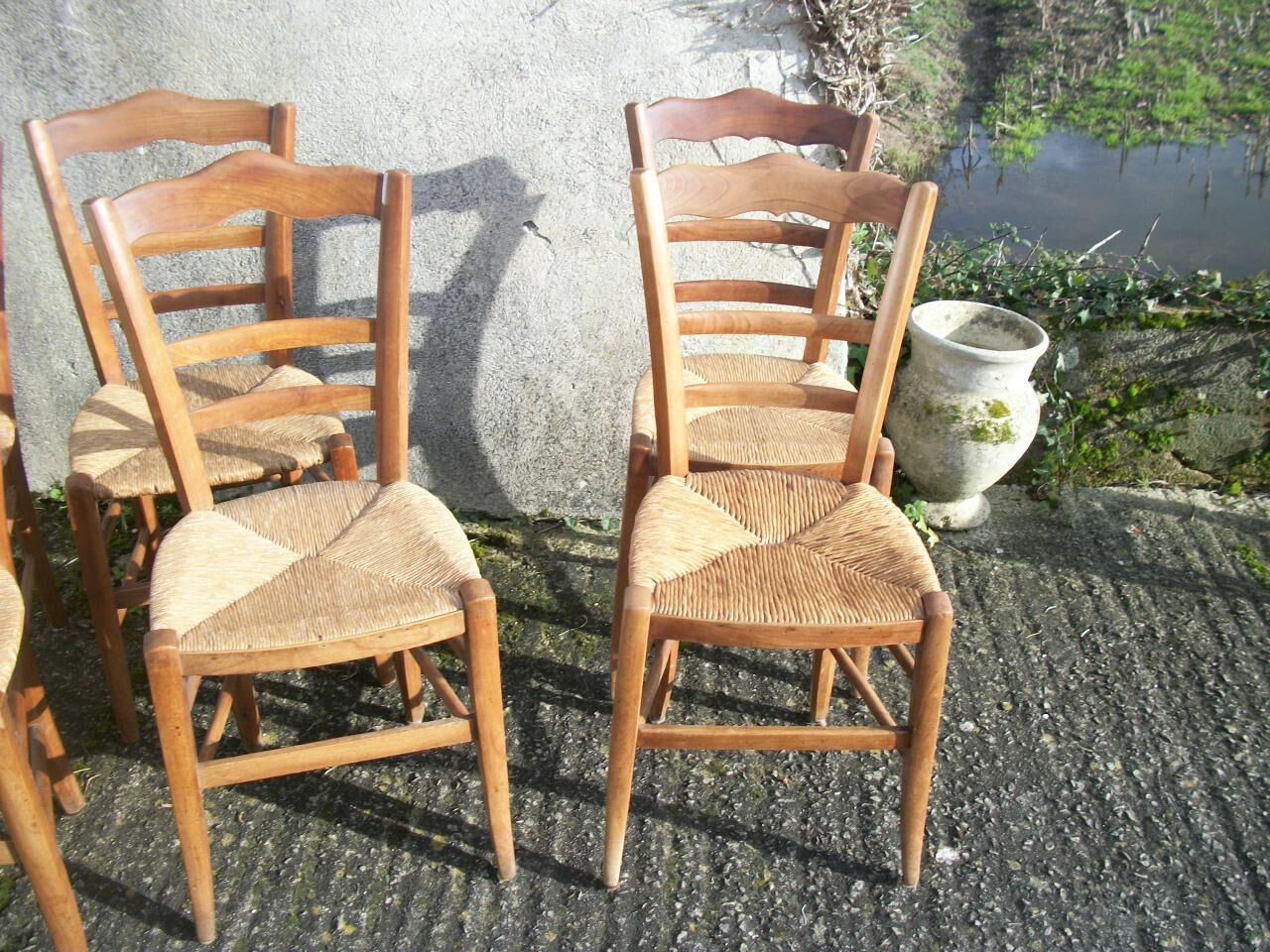 Series of 6 chairs mulched bottoms