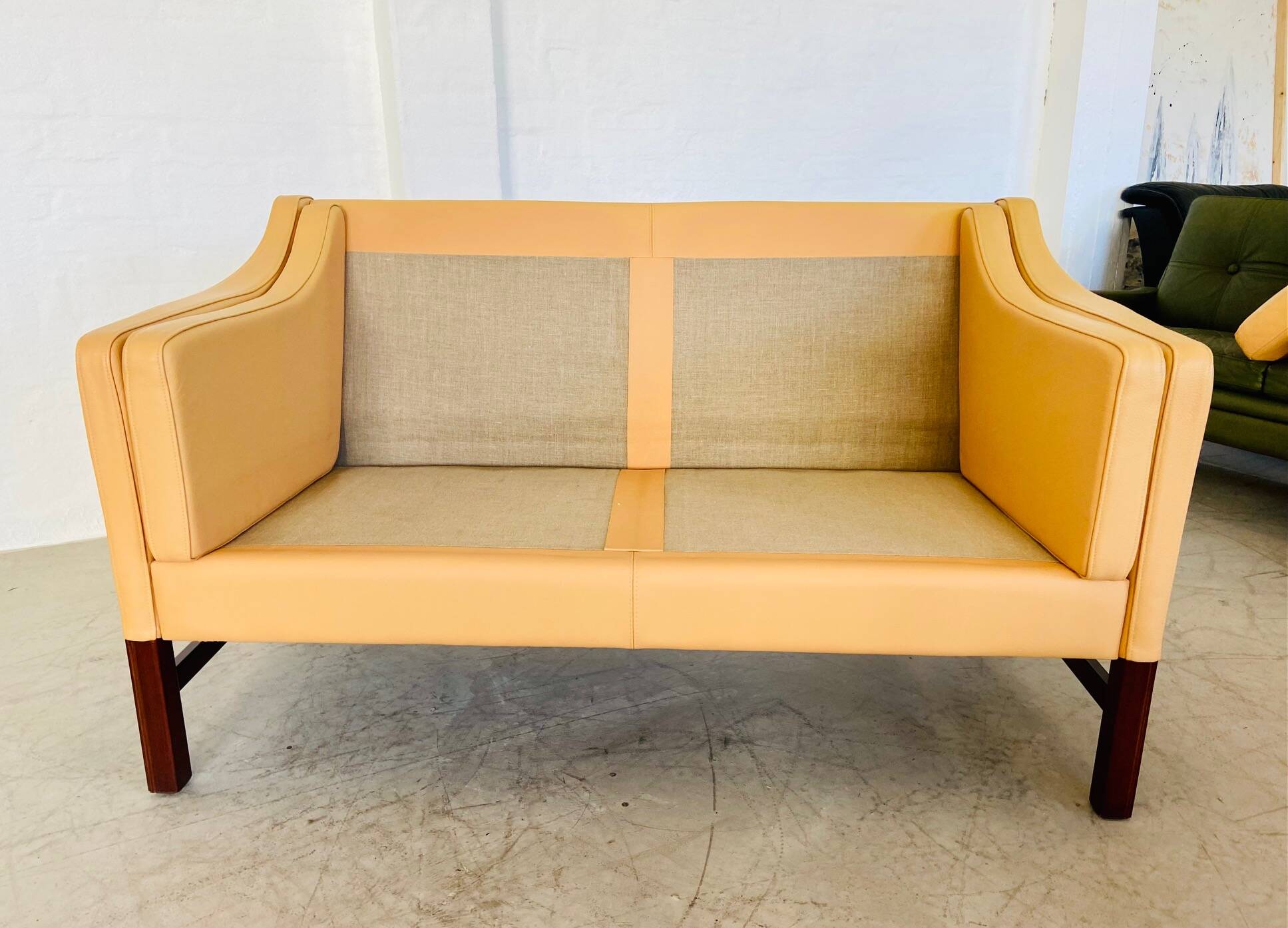 VINTAGE DANISH RETRO SKIPPER 2 PERSON SOFA IN BUTTERMILK LEATHER