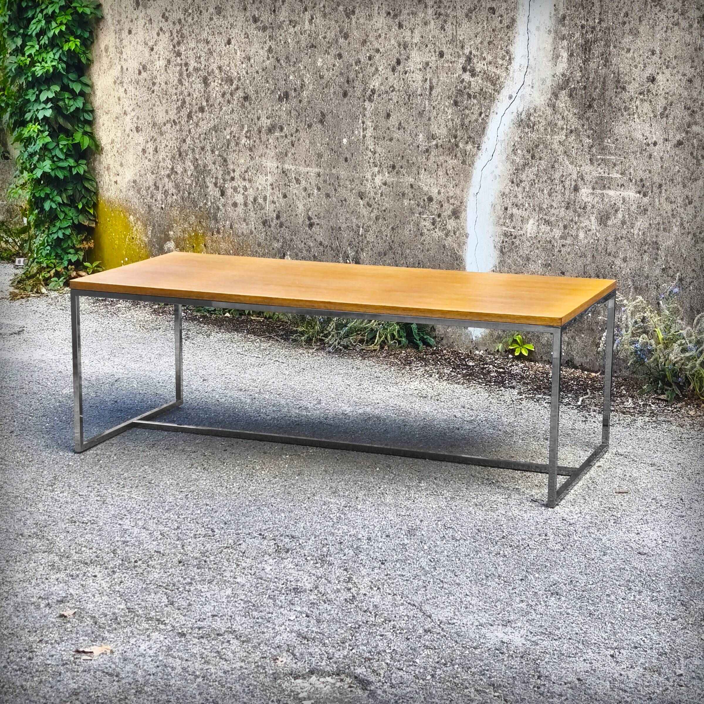 XXL coffee table in oak and chrome steel