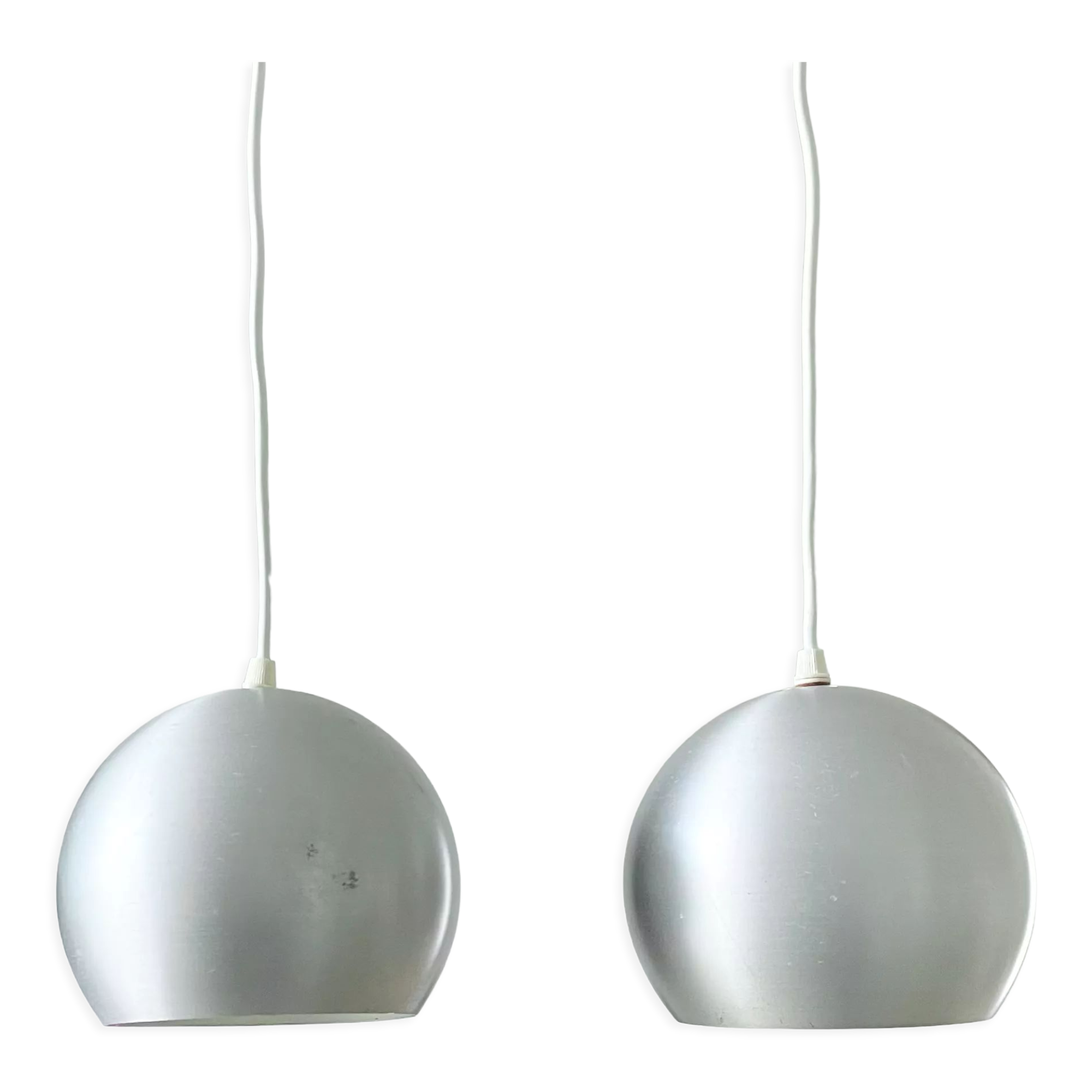 Pair of eyeball suspensions