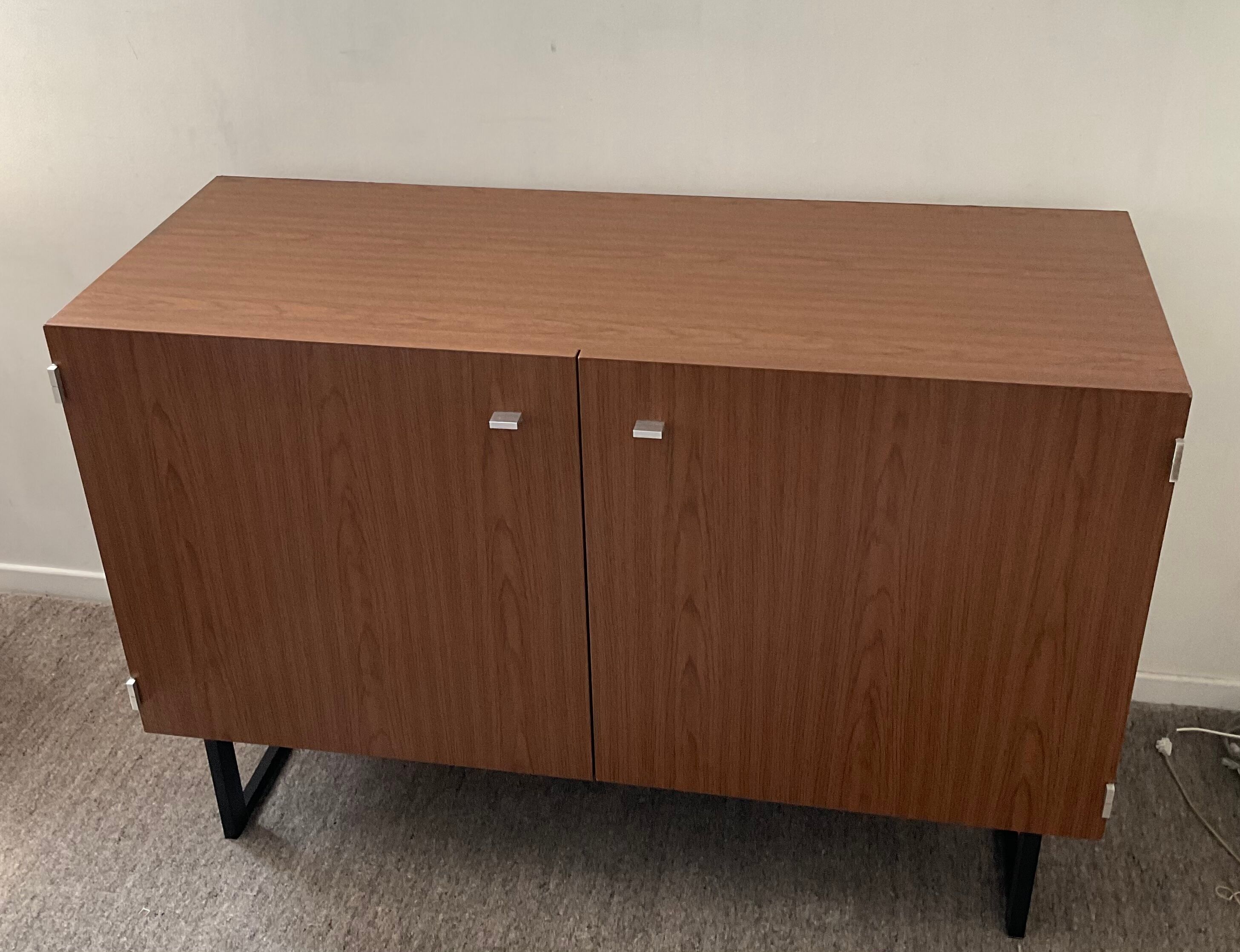 High enfilade Pierre Guariche for Meurop 60s