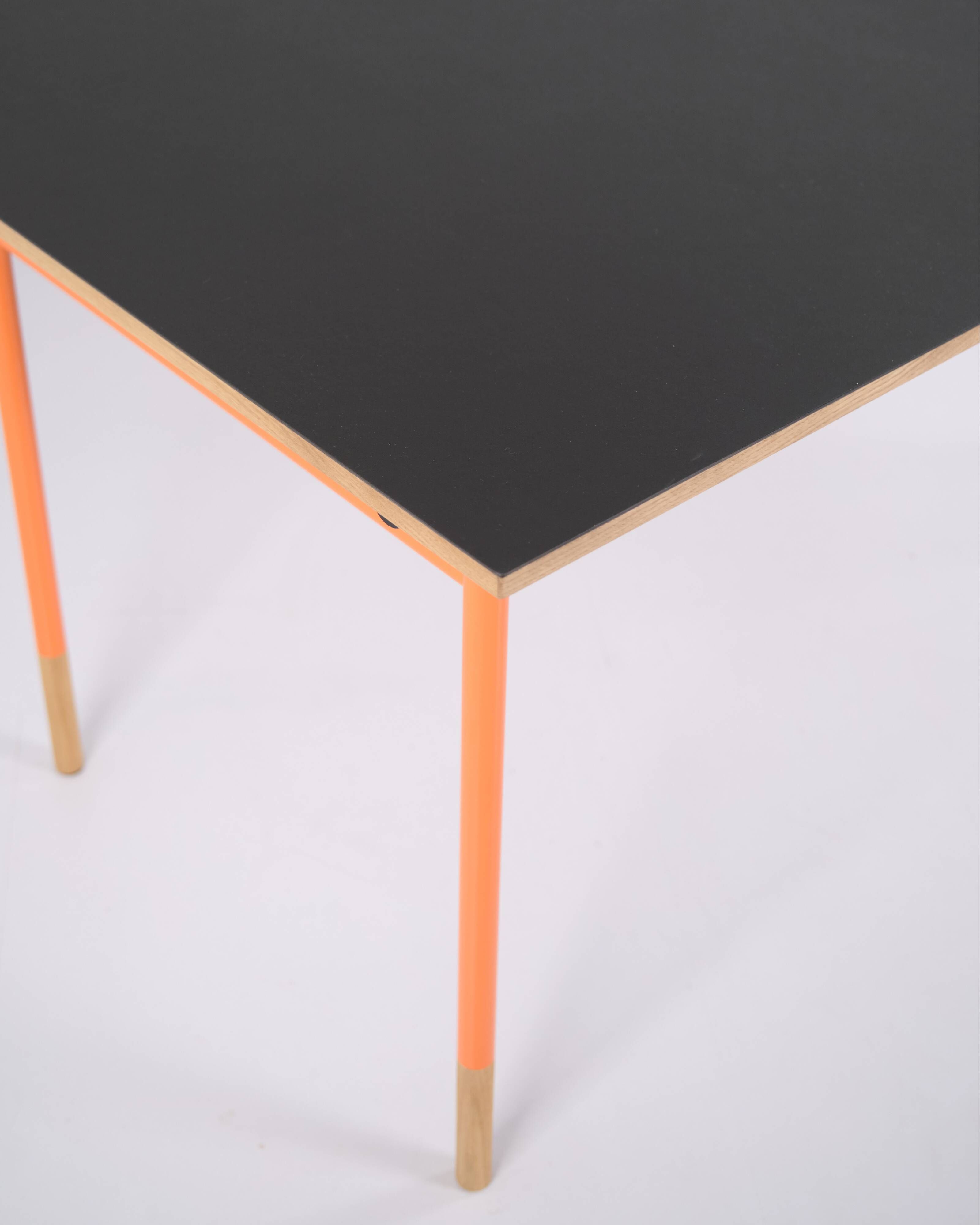 Table à manger Nyhavn – Finn Juhl – Maison de Finn Juhl – linoléum gris – pin de l'Oregon – 2015
