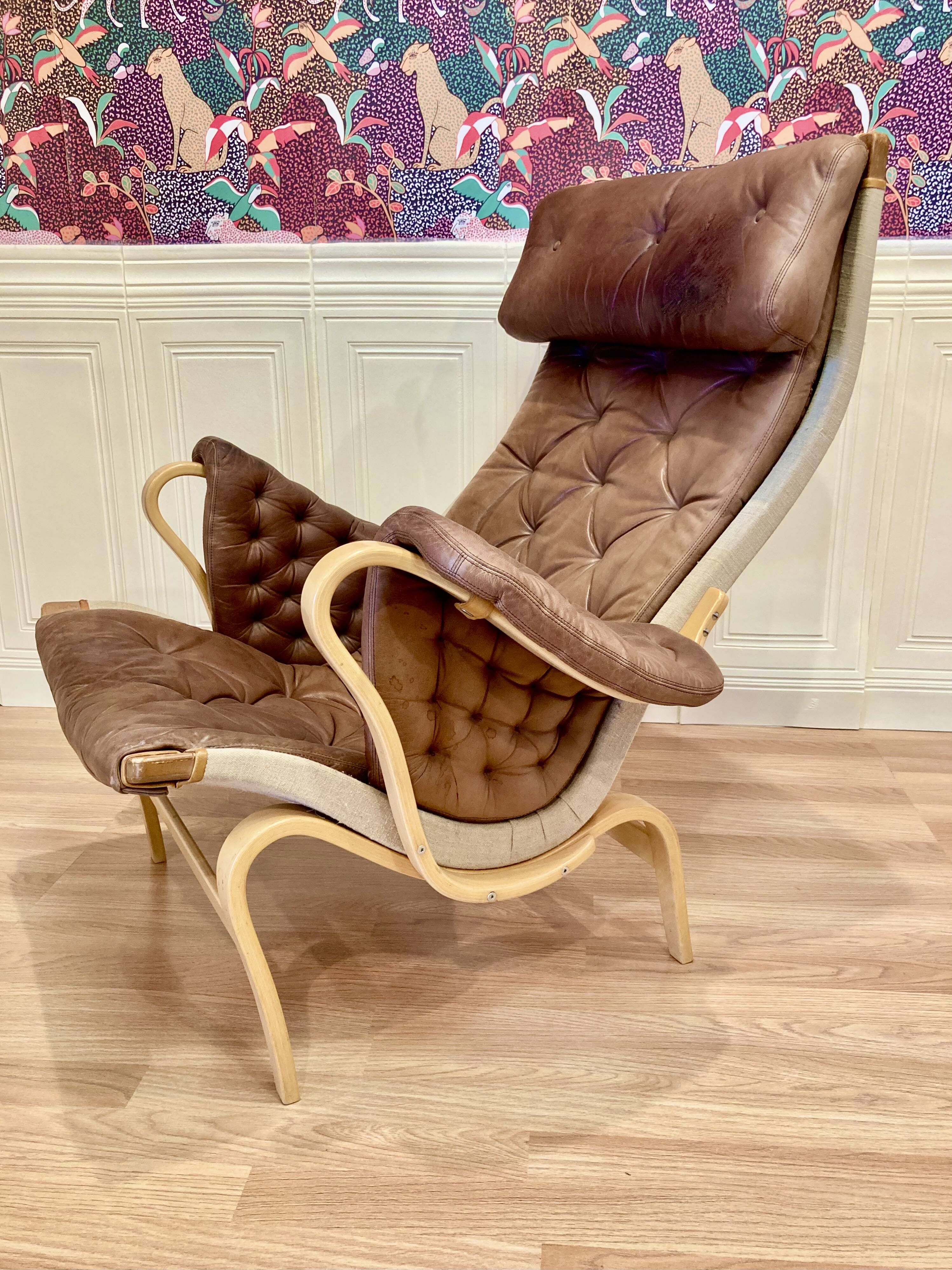 "Pernilla" leather armchair "Bruno Mathsson" 1960.