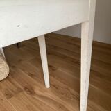 Farmhouse table