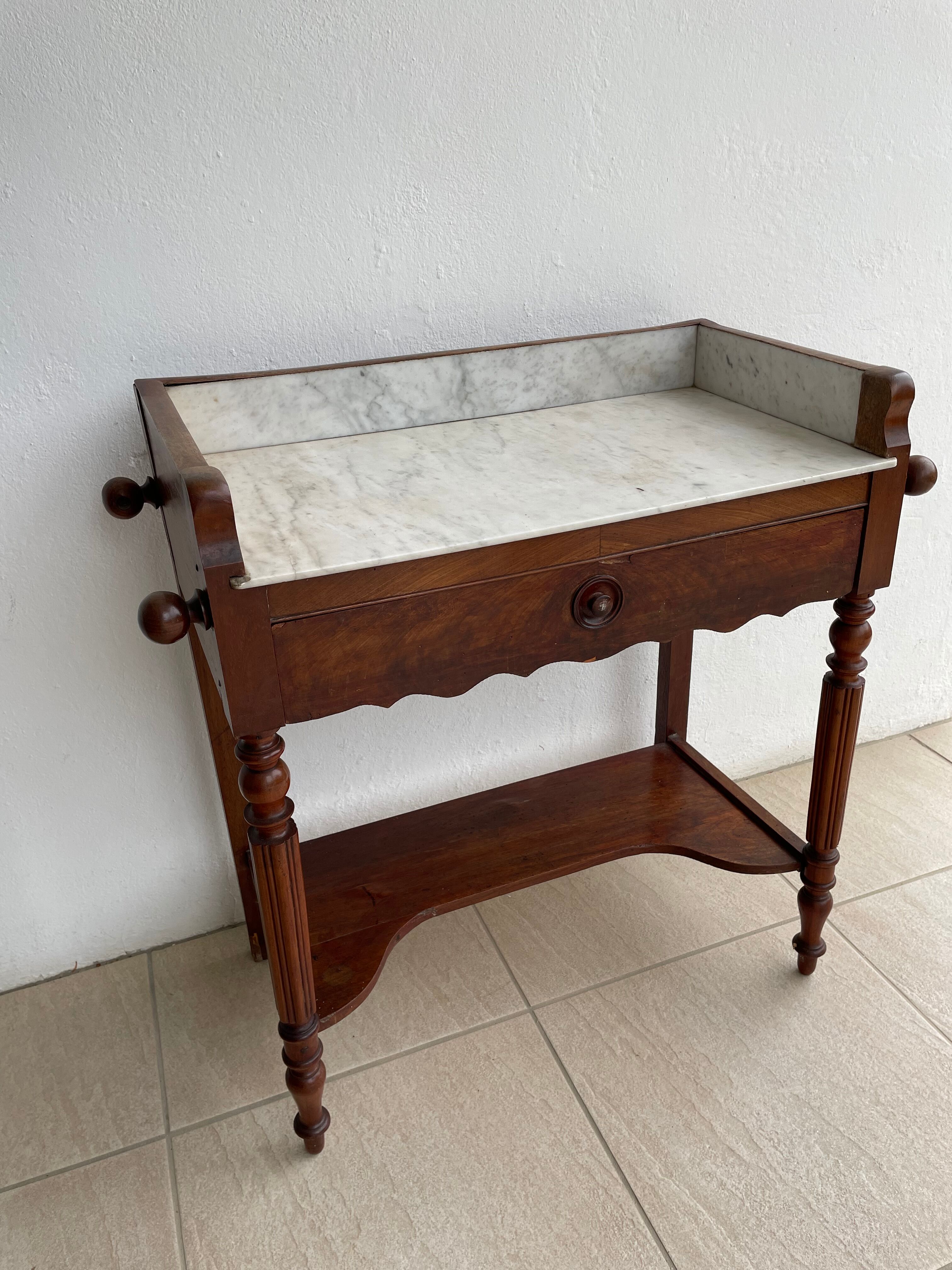 Dressing table with marble
