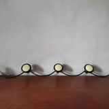 Linear metal hooks