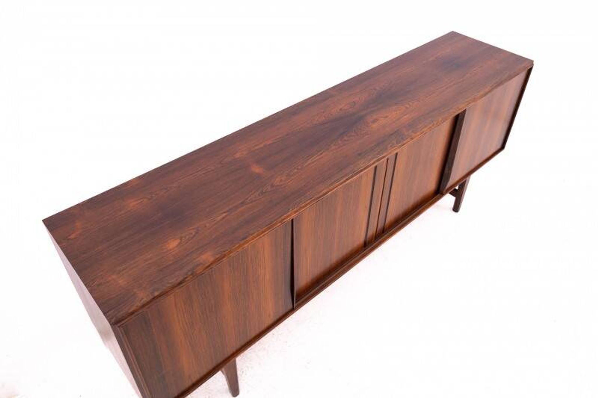 Buffet commode des années 1960, Danemark. Après rénovation.