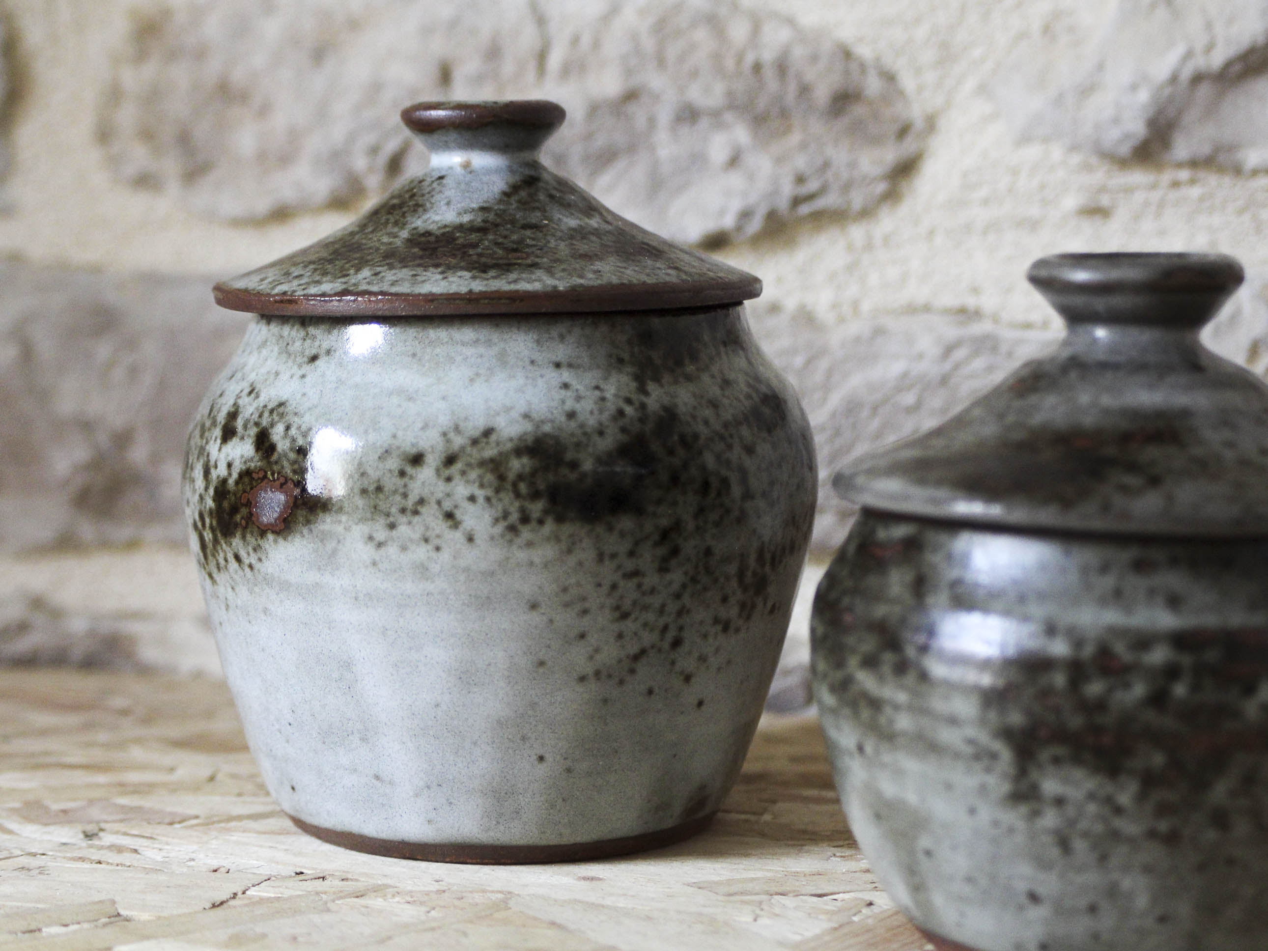 2 stoneware pots by Chantal and Thierry Robert - Puisaye