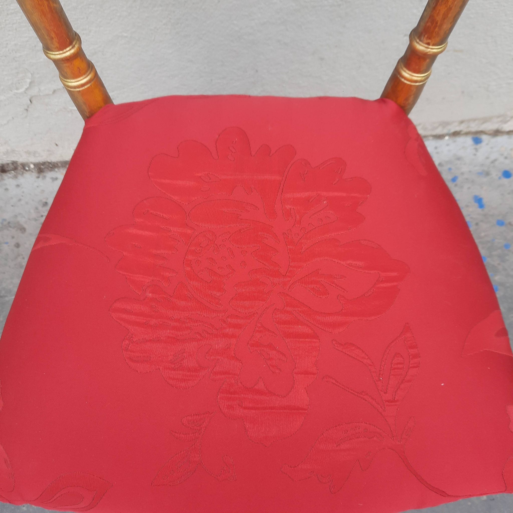 Chaise doré