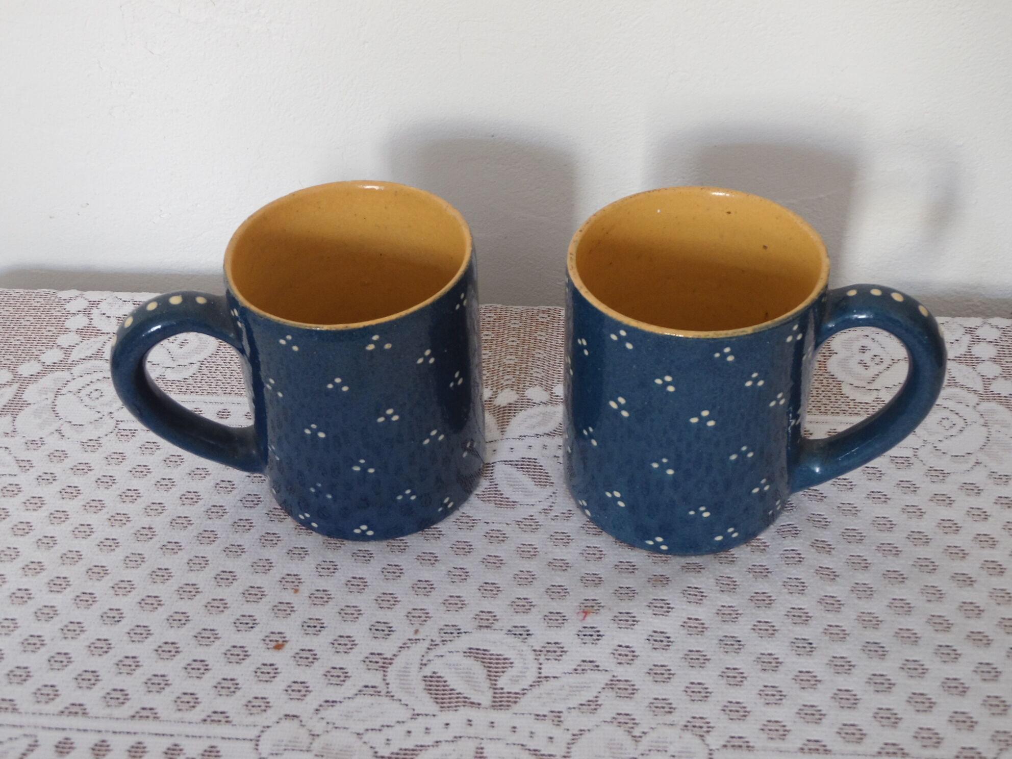 Duo of large mugs gres blue pea white