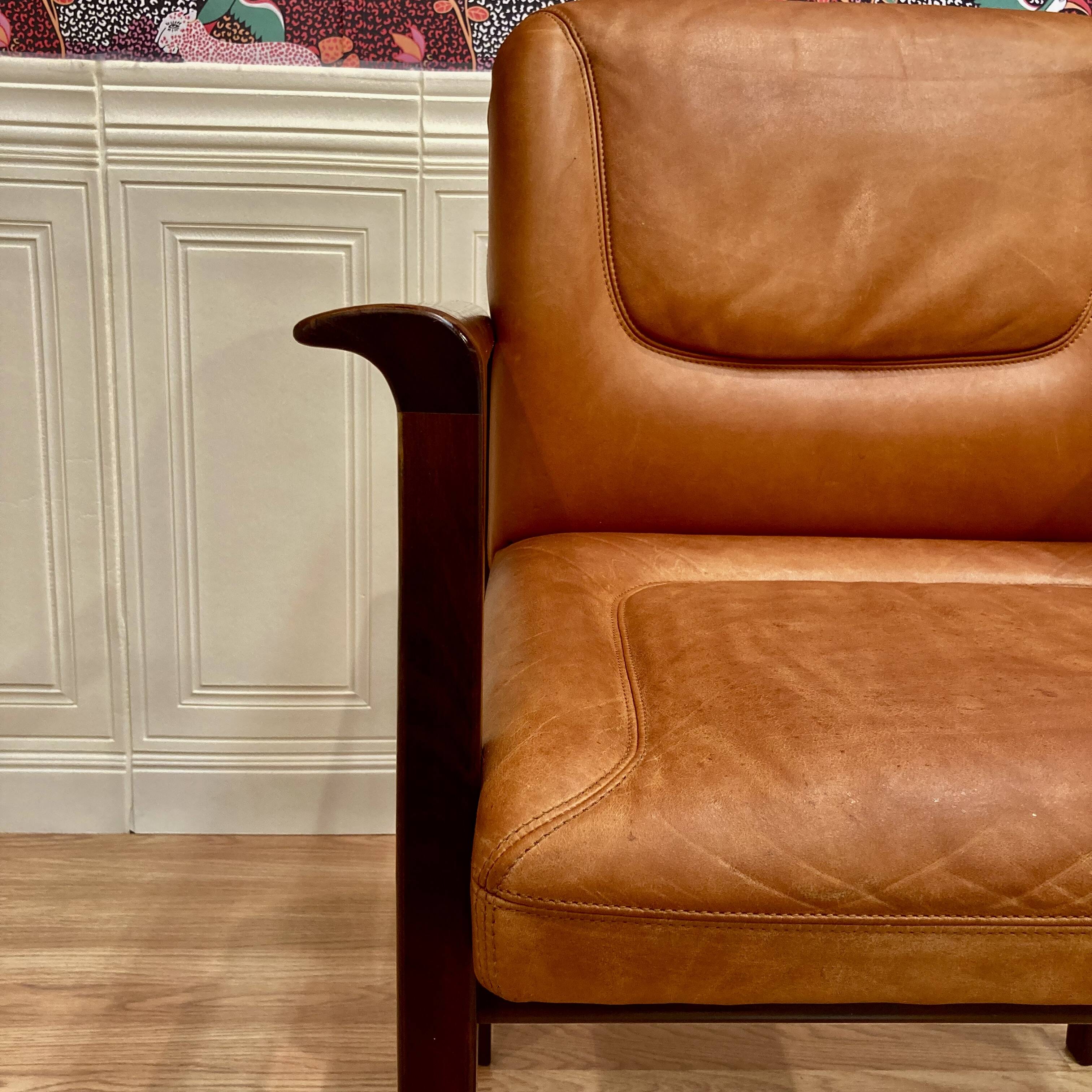 Leather armchair "1960 design".