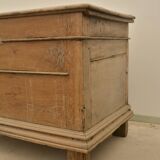 Wedding chest