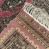 Handmade Pakistani rug