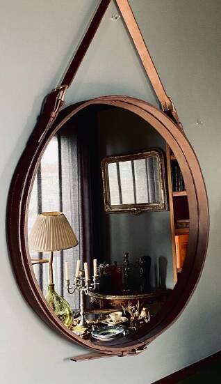 Handmade J. Adnet style mirror in brown vegetable-tanned leather, ø 70 cm