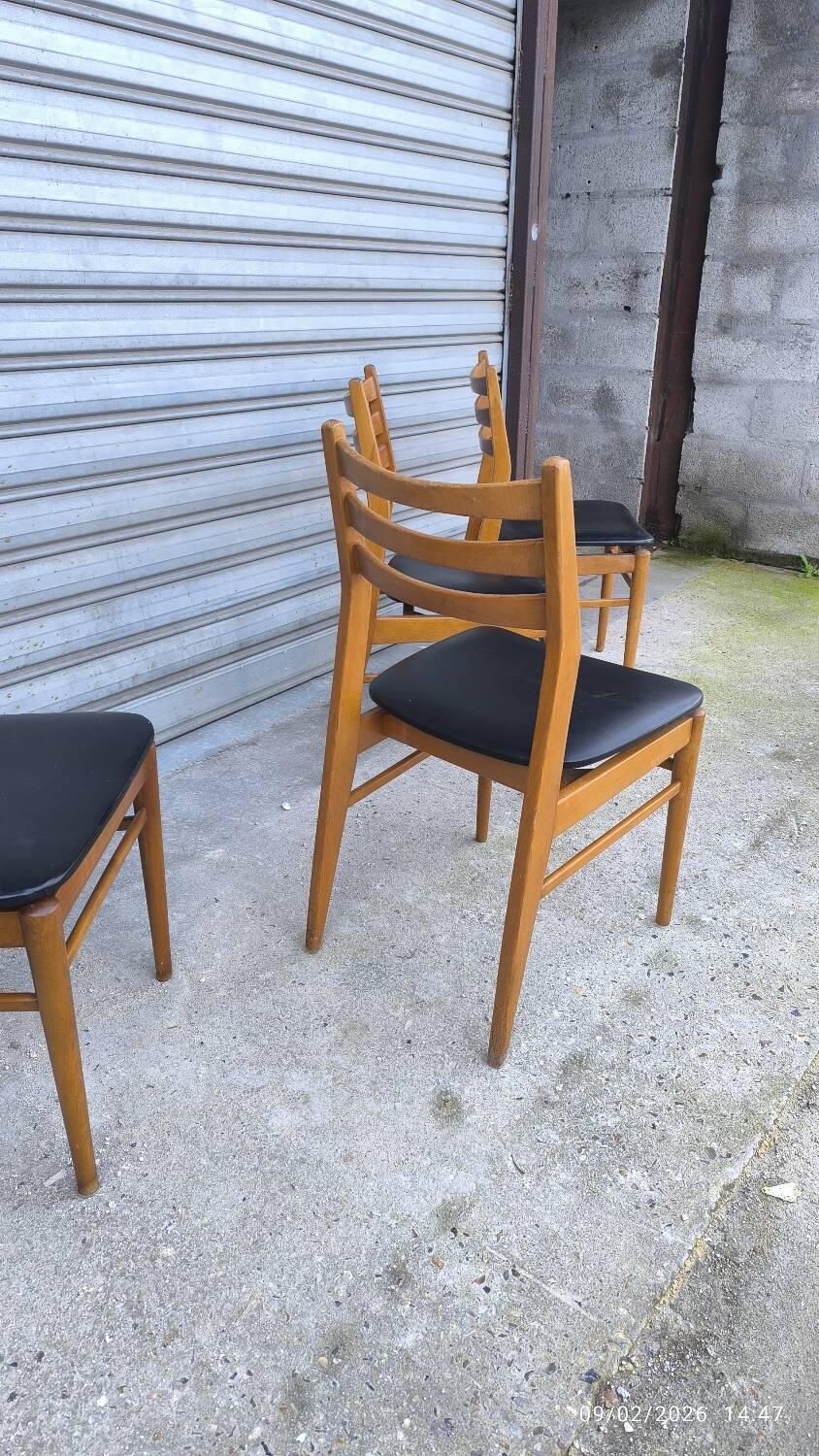 Set of 4 Scandinavian chairs from the 1960s.