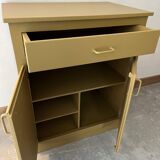 Small buffet, whisky color
