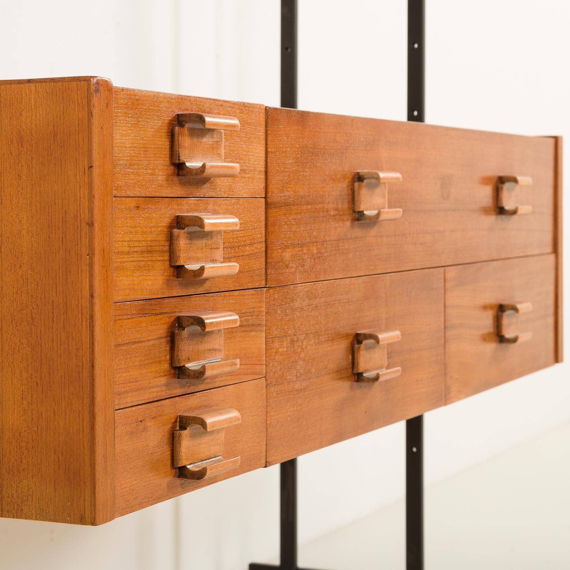 Italian free standing shelving unit with drawers, 1970s