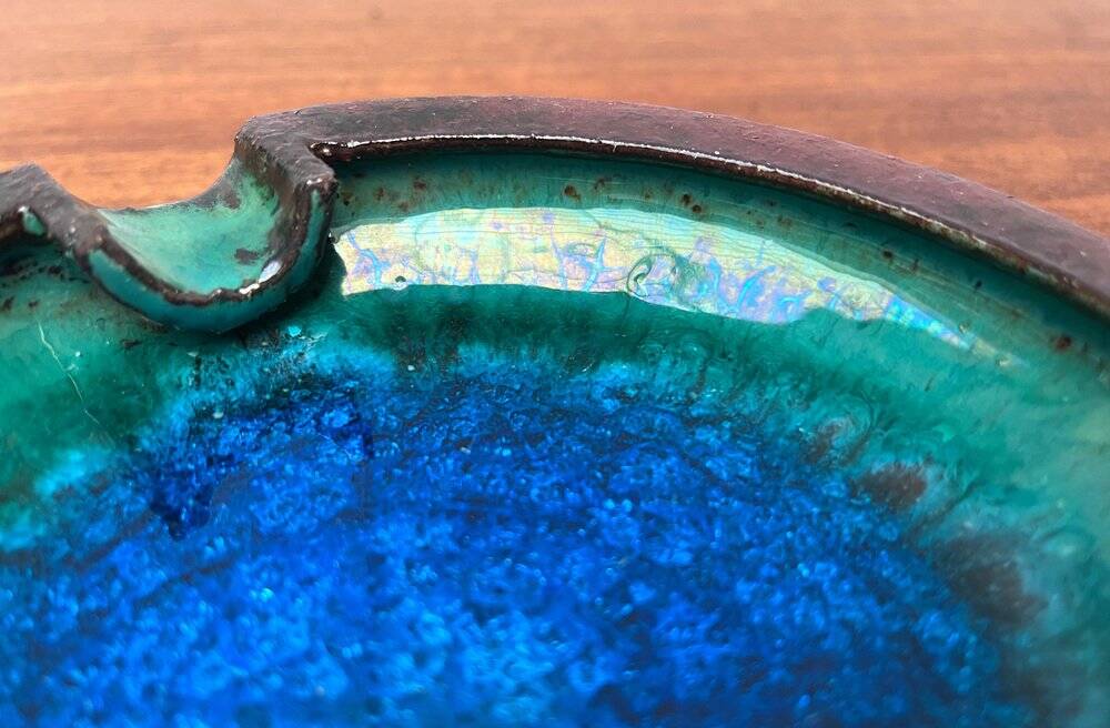 Ashtray or bowl in brutalist studio pottery by Gerhard Liebenthron, mid-century, 1960s, 1968.