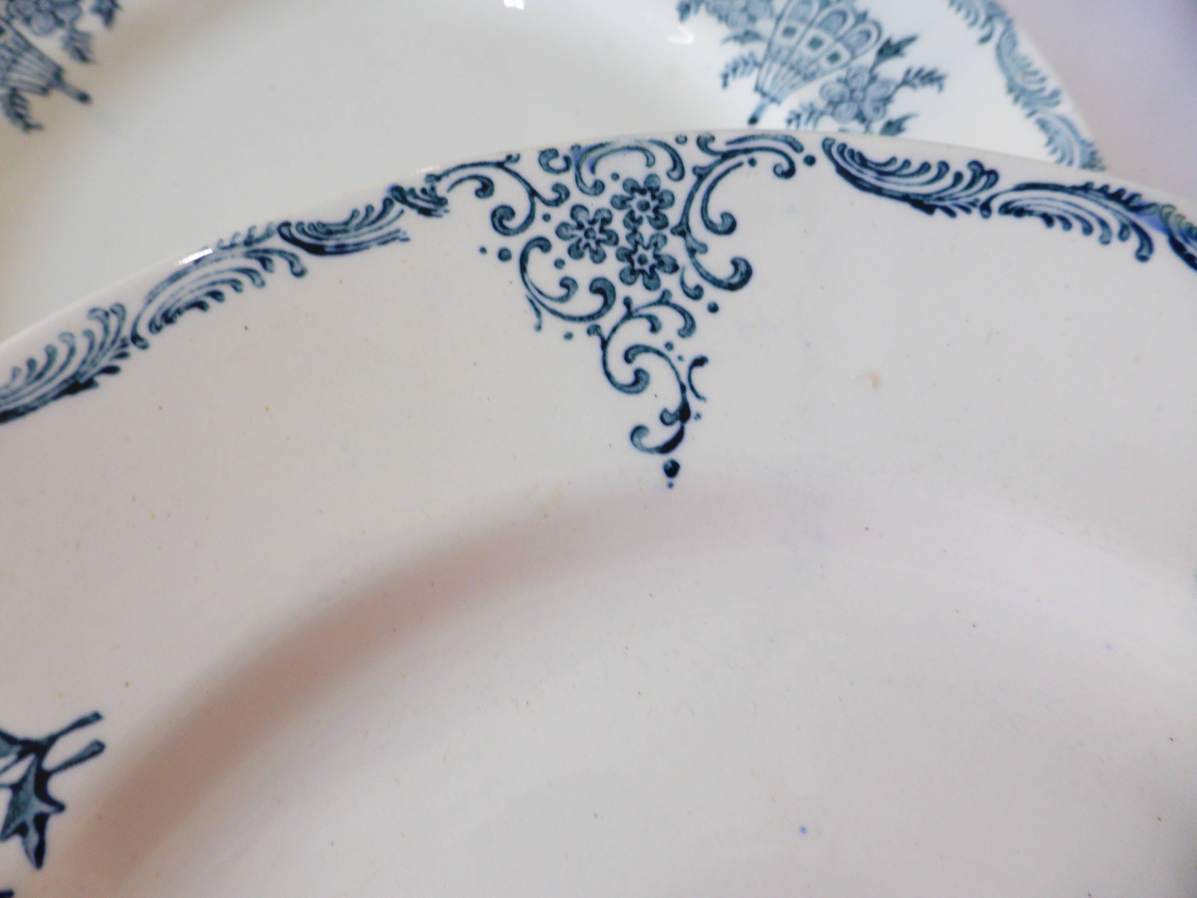 4 flat plates made of St Amand ironstone 220530