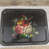 Plateau russe en tôle noire peinte à la main