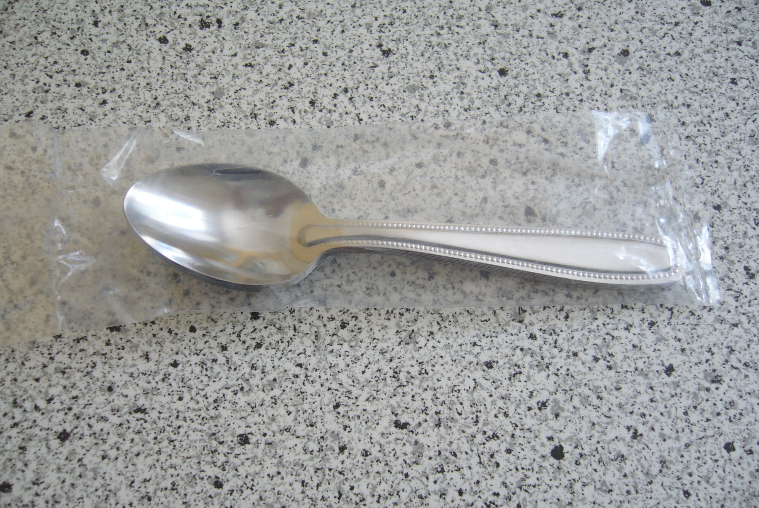 Presentation plate, cake shovel and 6 small spoons