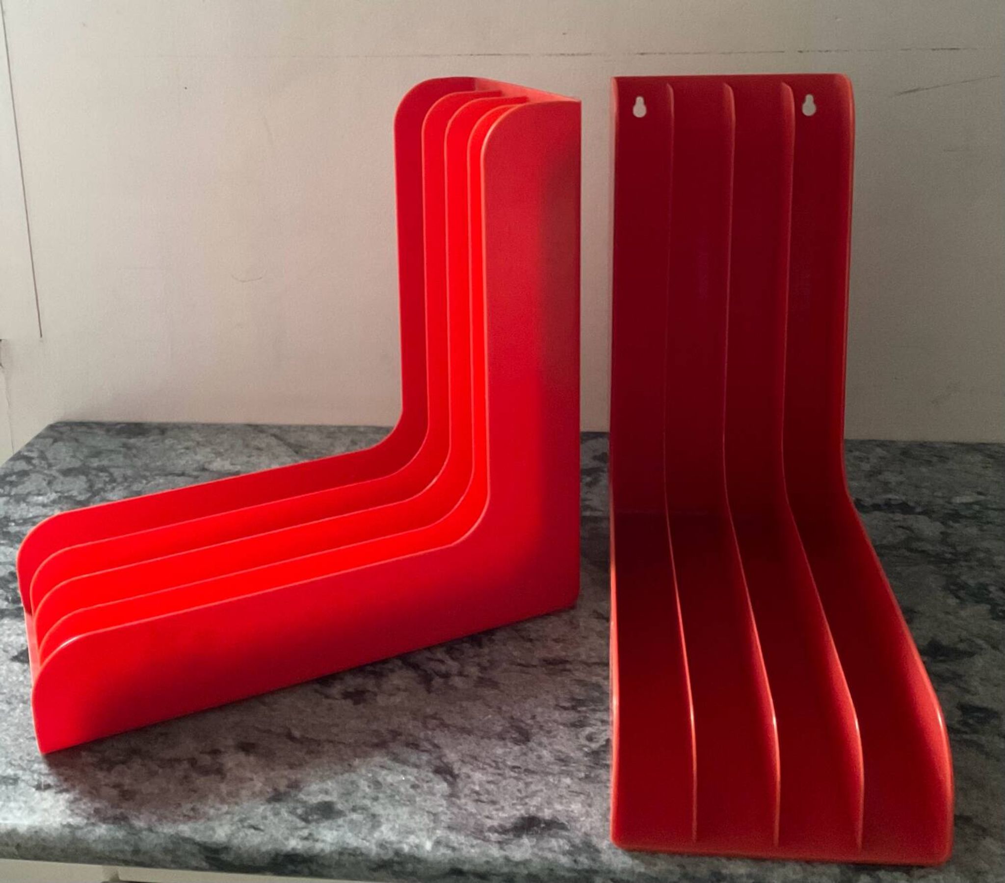 Pair of vinyl storage racks Boa Inter Holland from the 1970s.