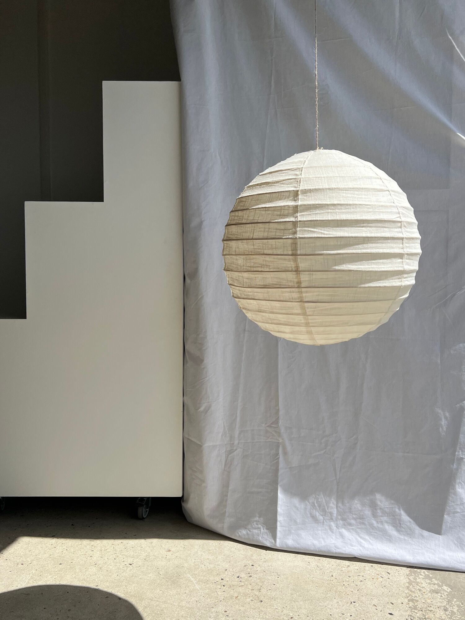 Hanging lamp in rattan and round japanese natural linen d:50