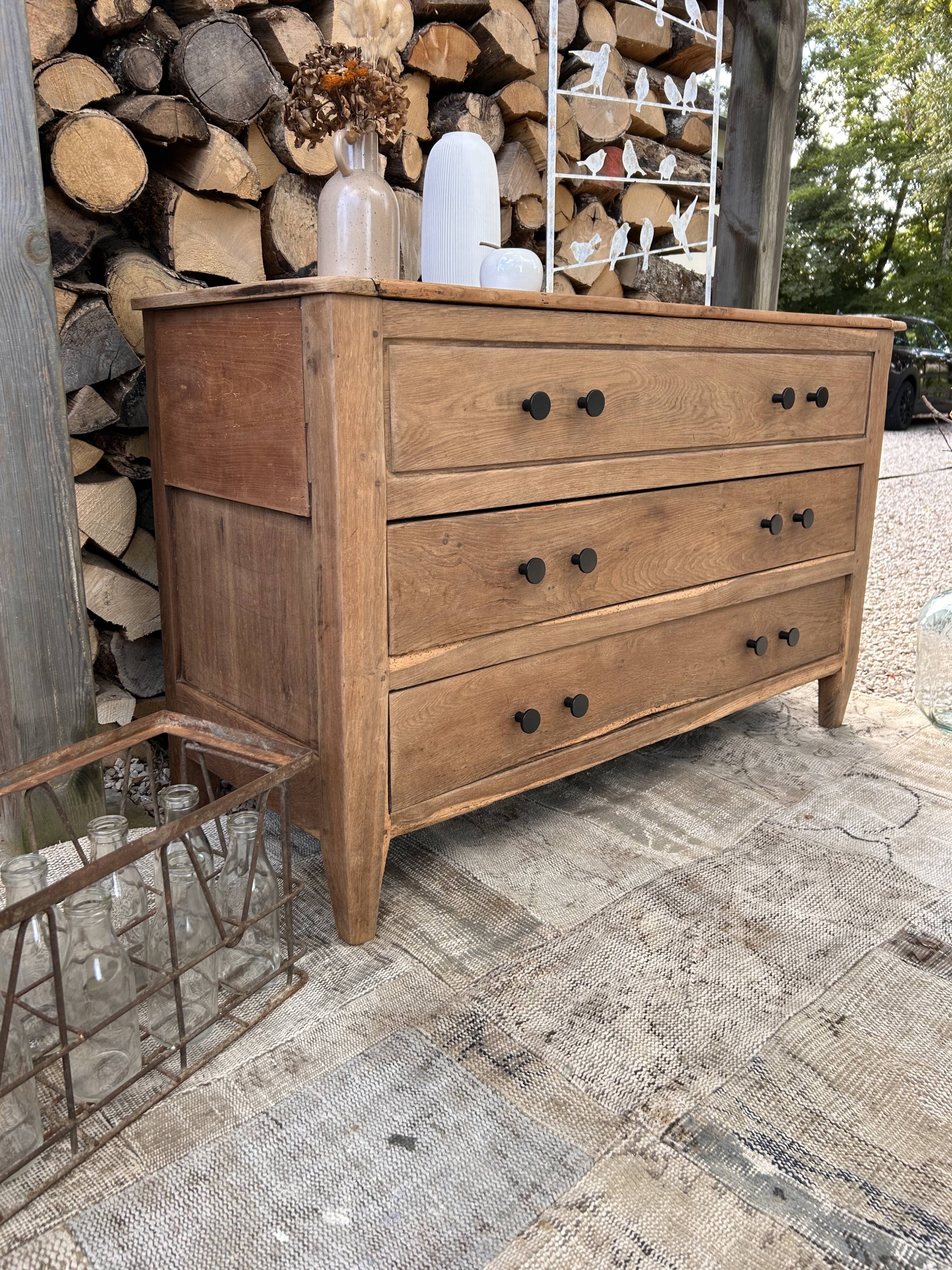 Commode ancienne massif rénovée