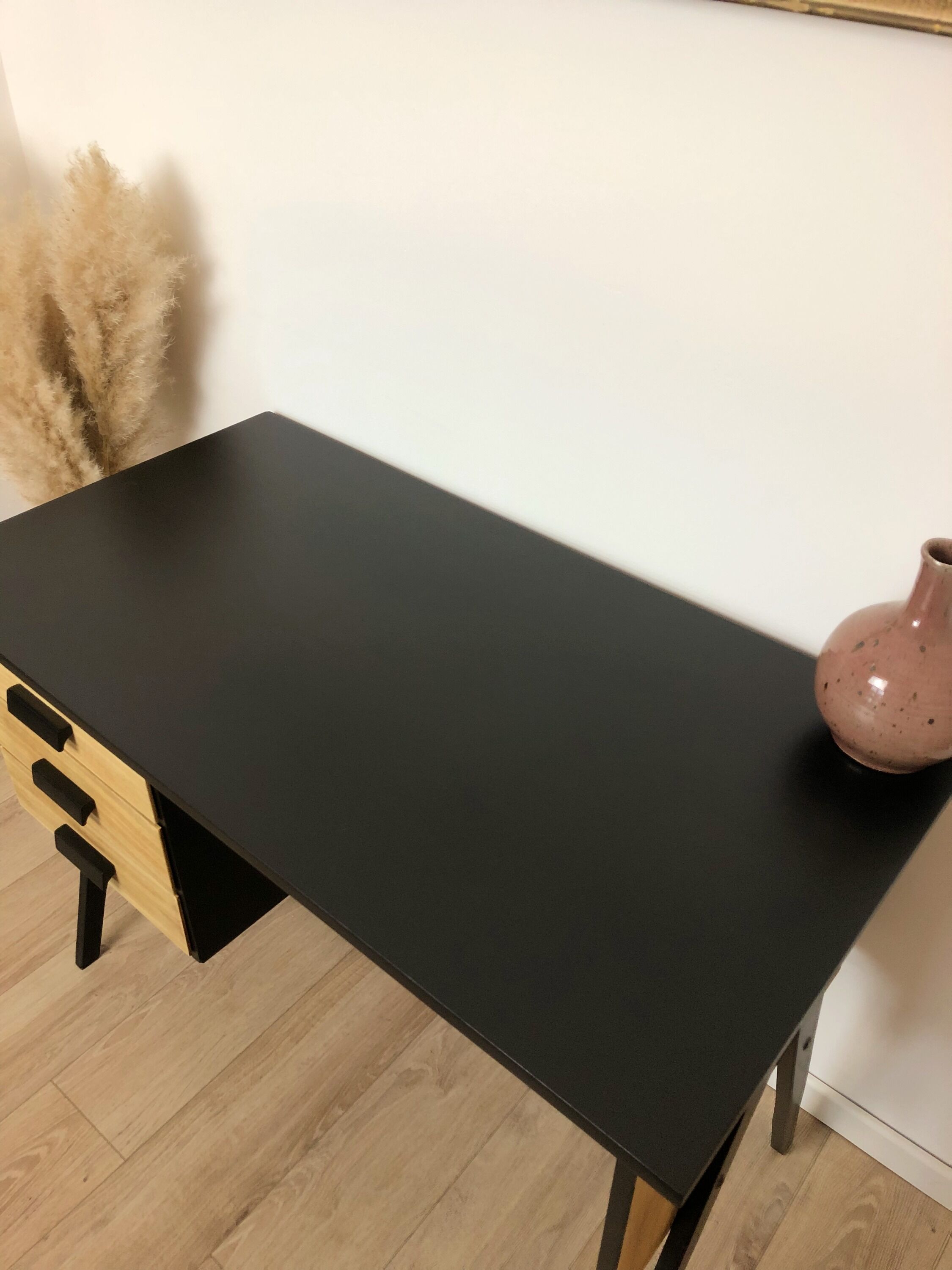 Bureau des années 50/60 aux pieds compas, revisité
