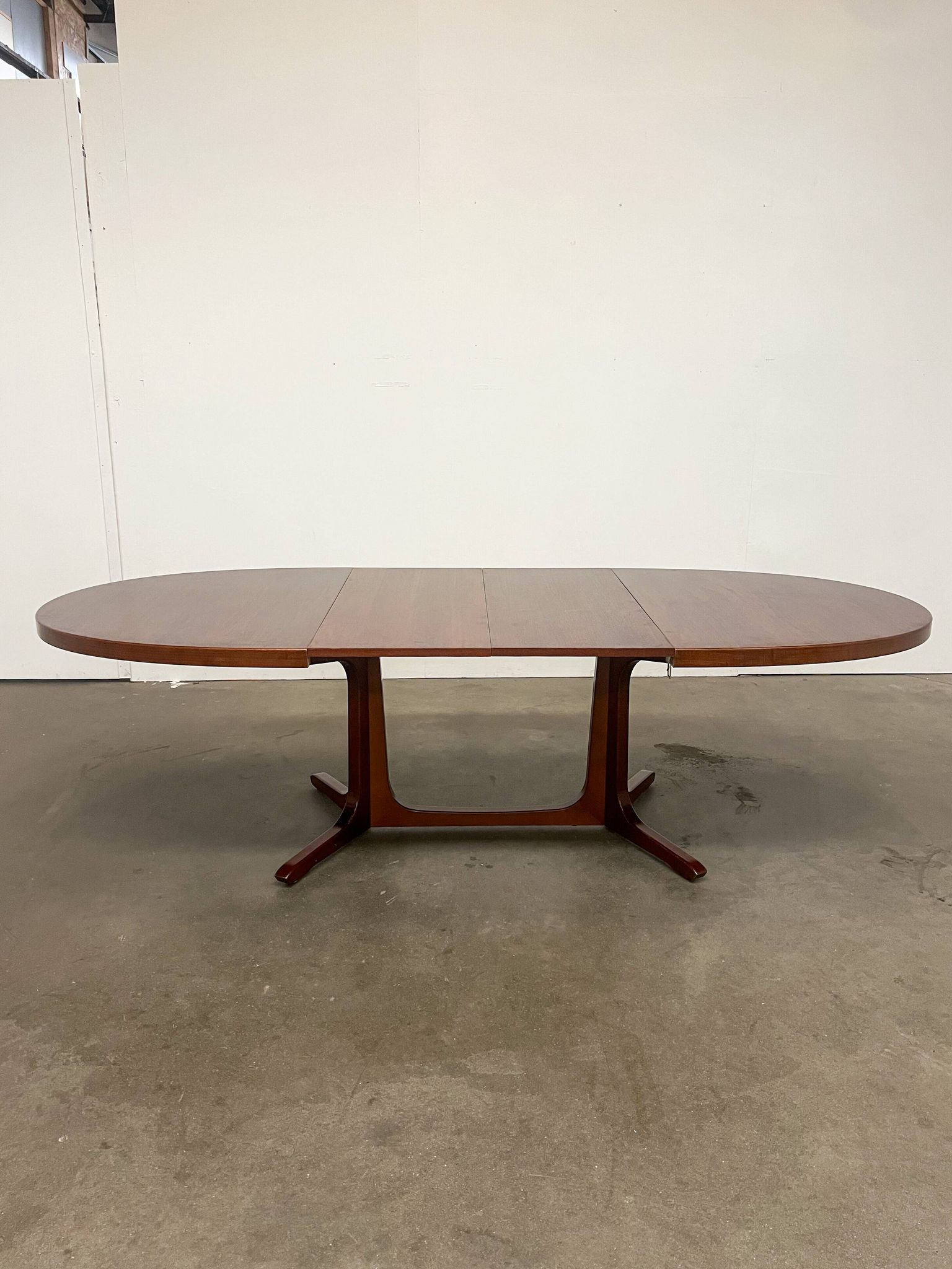 Table extensible vintage Baumann – 2 rallonges intégrées, années 60