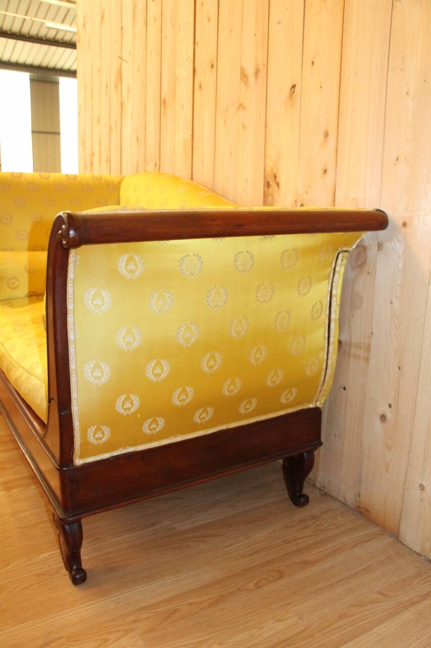 Restoration period mahogany daybed