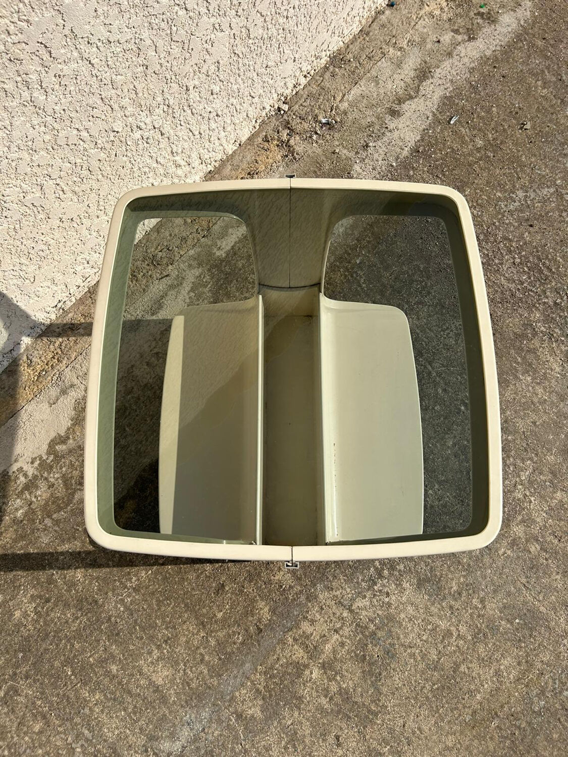 Vintage bar table / dessert