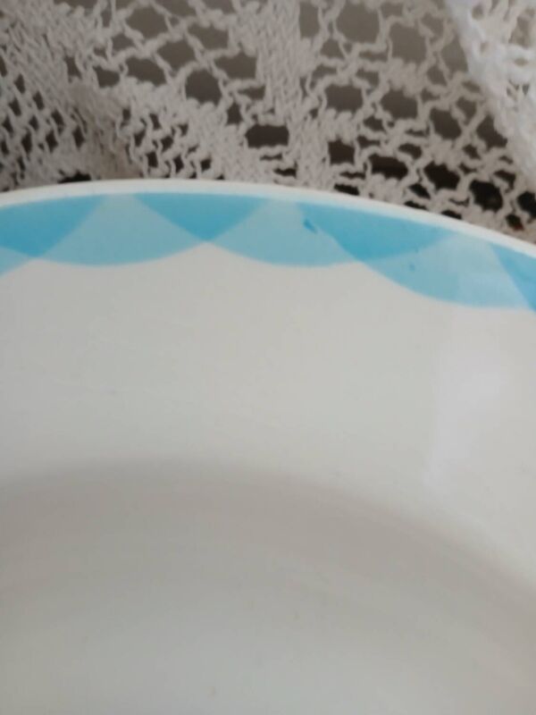 Lot 12 assiettes et plat Moulin des loups