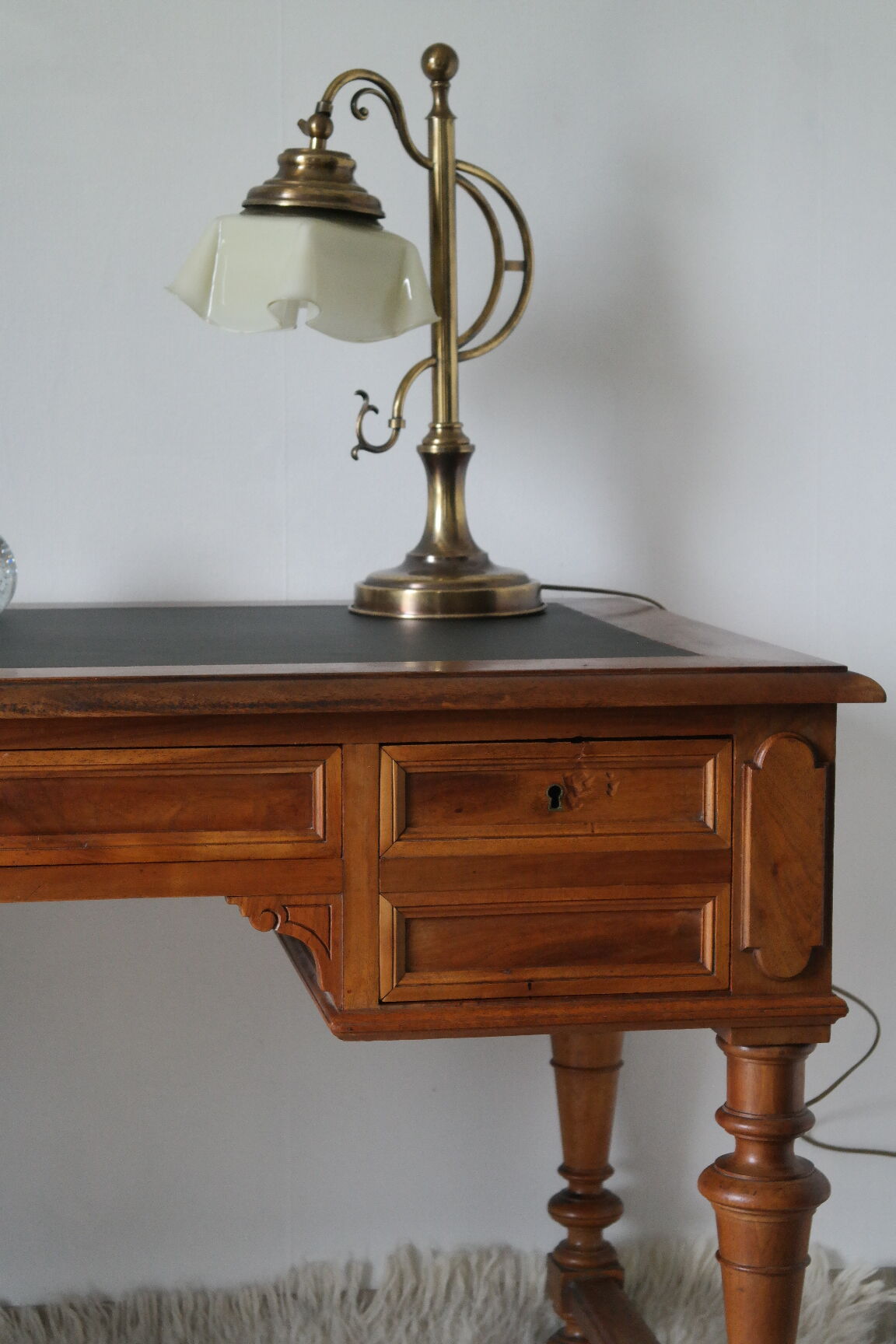 Office minister in walnut style Louis Philippe XXème