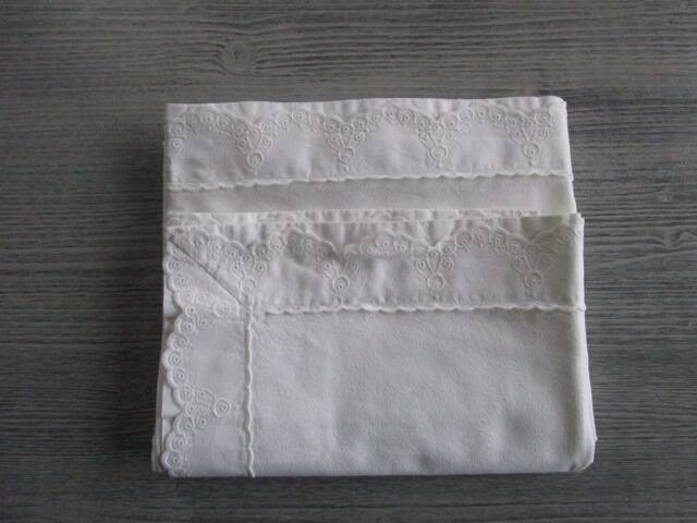 Old embroidered pillowcase: 69x62cm
