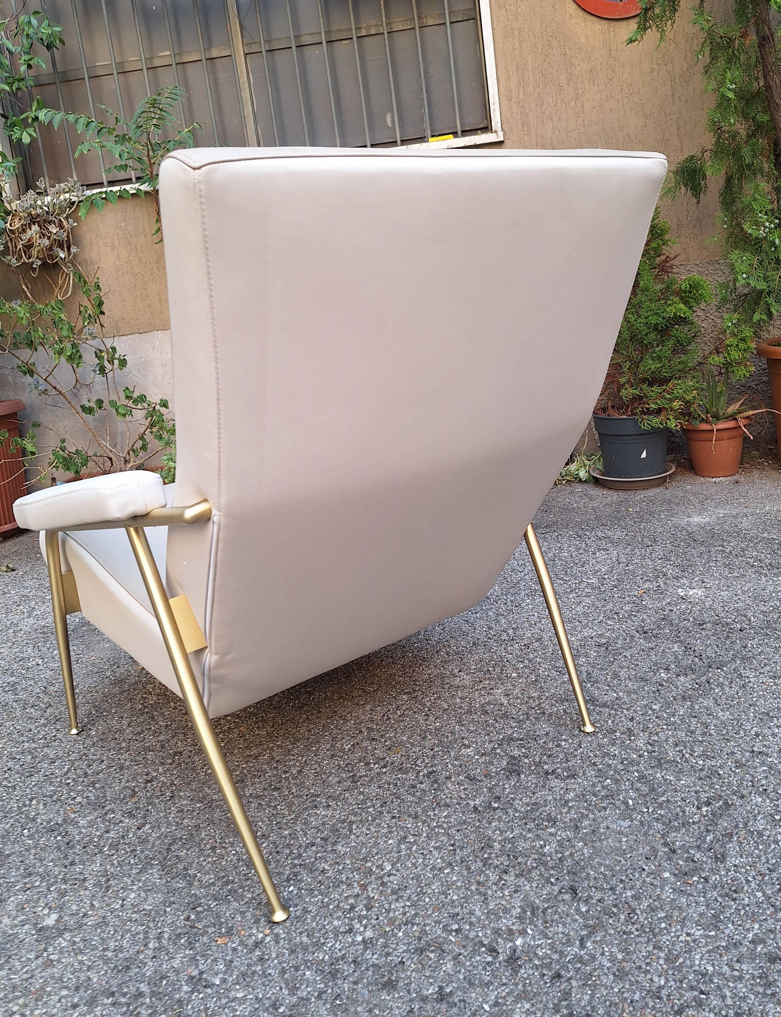poltrona D.153.1 deza distex en cuir gio ponti pour molteni