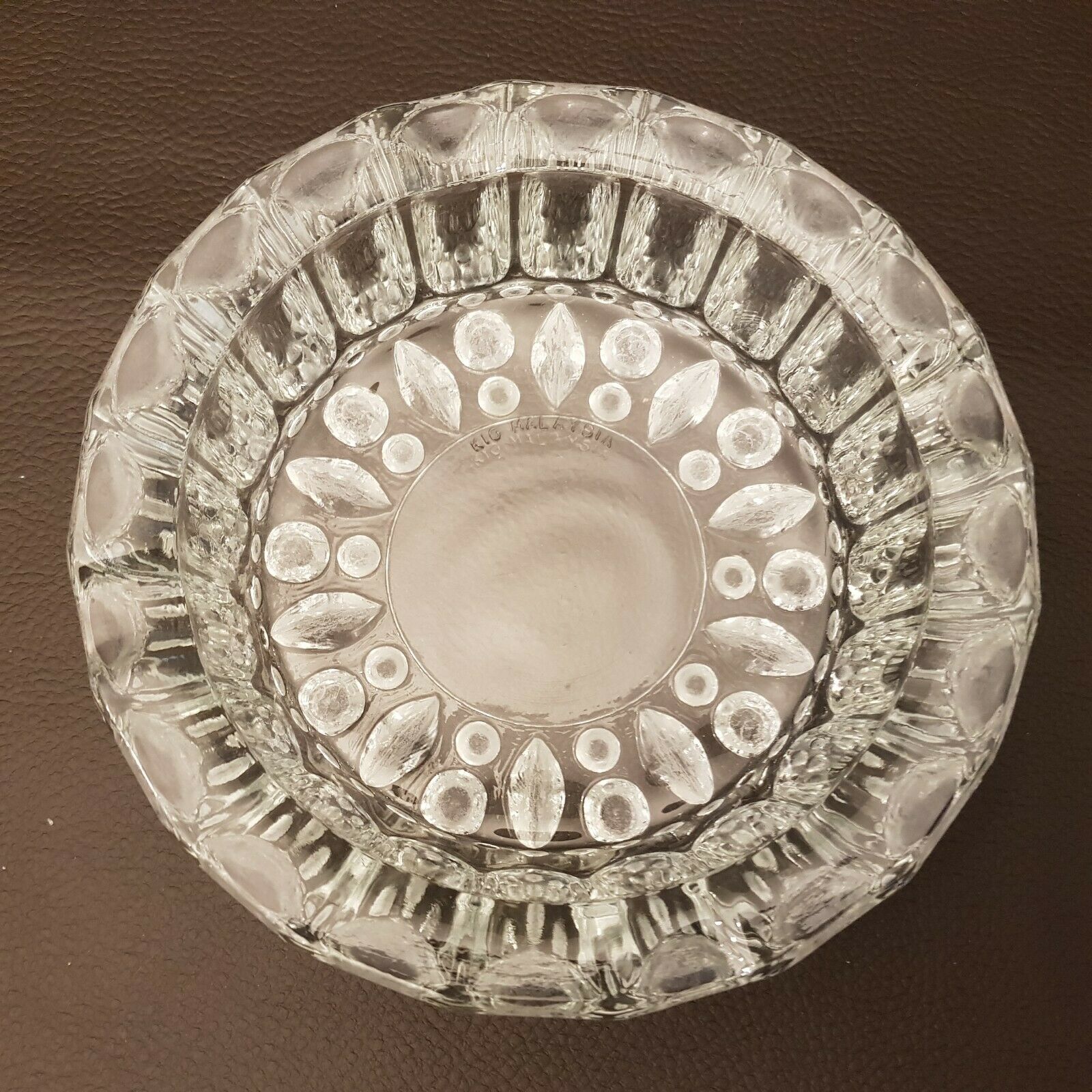 Crystal ashtray or vintage glass Kig Malaysia 0.7 kg