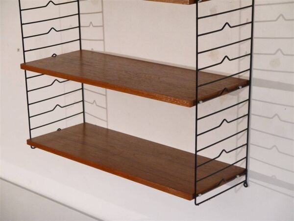Etagere suedoise string en teck 1960