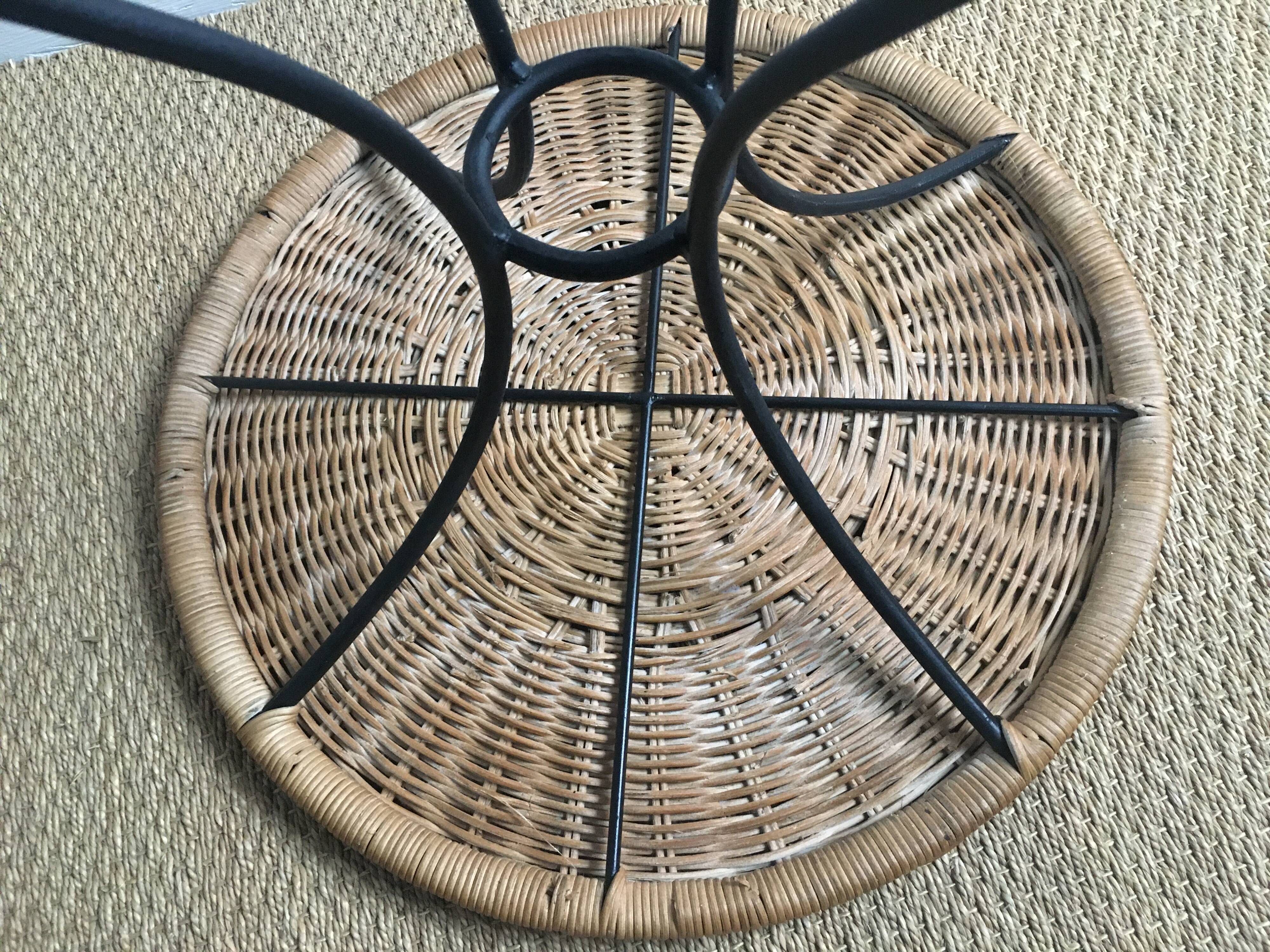 Black metal healing (wrought iron) vintage rattan tray