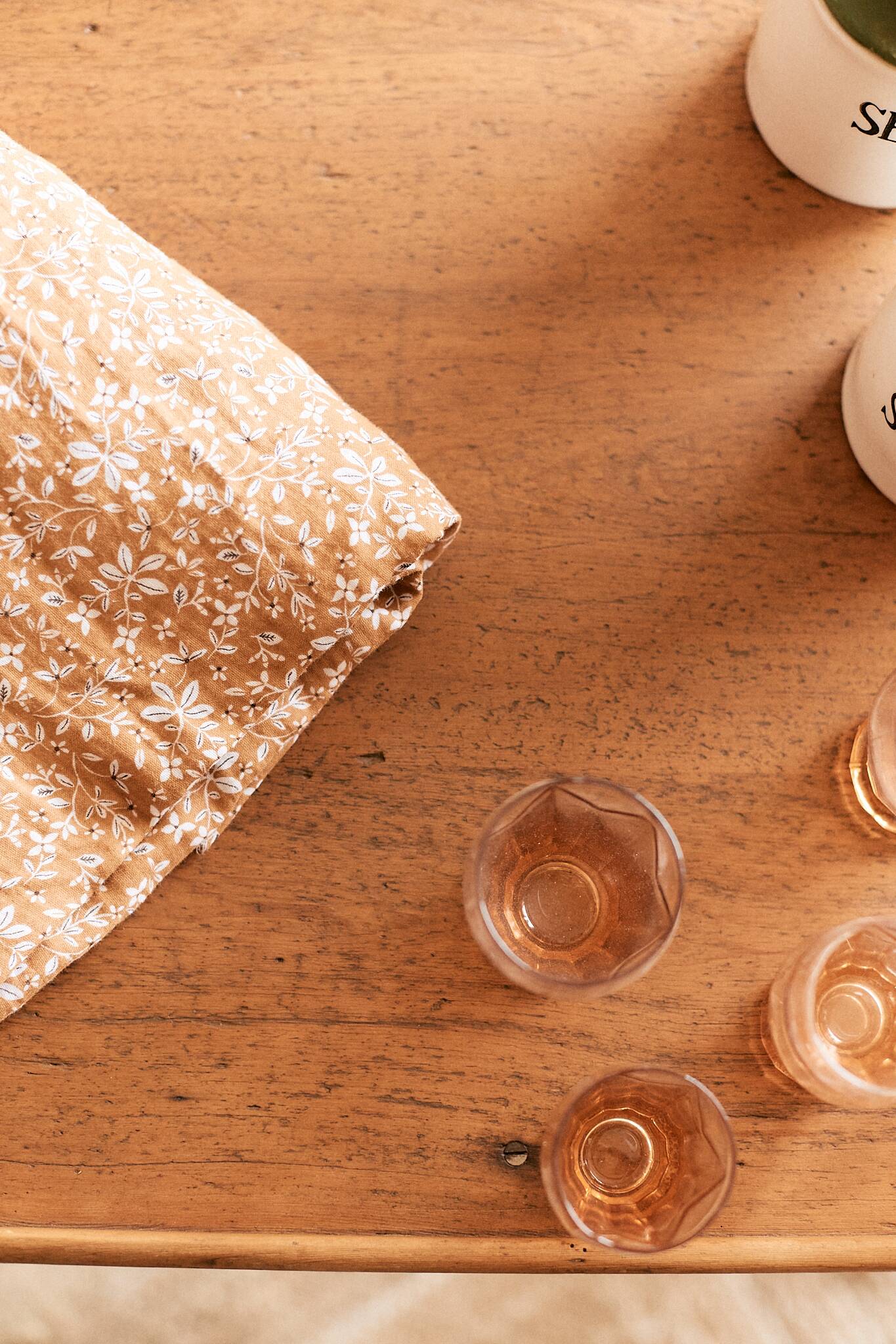 Set of 7 vintage pink glasses