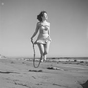 Photo print black and white pinup woman barium paper 300g format 40X40CM