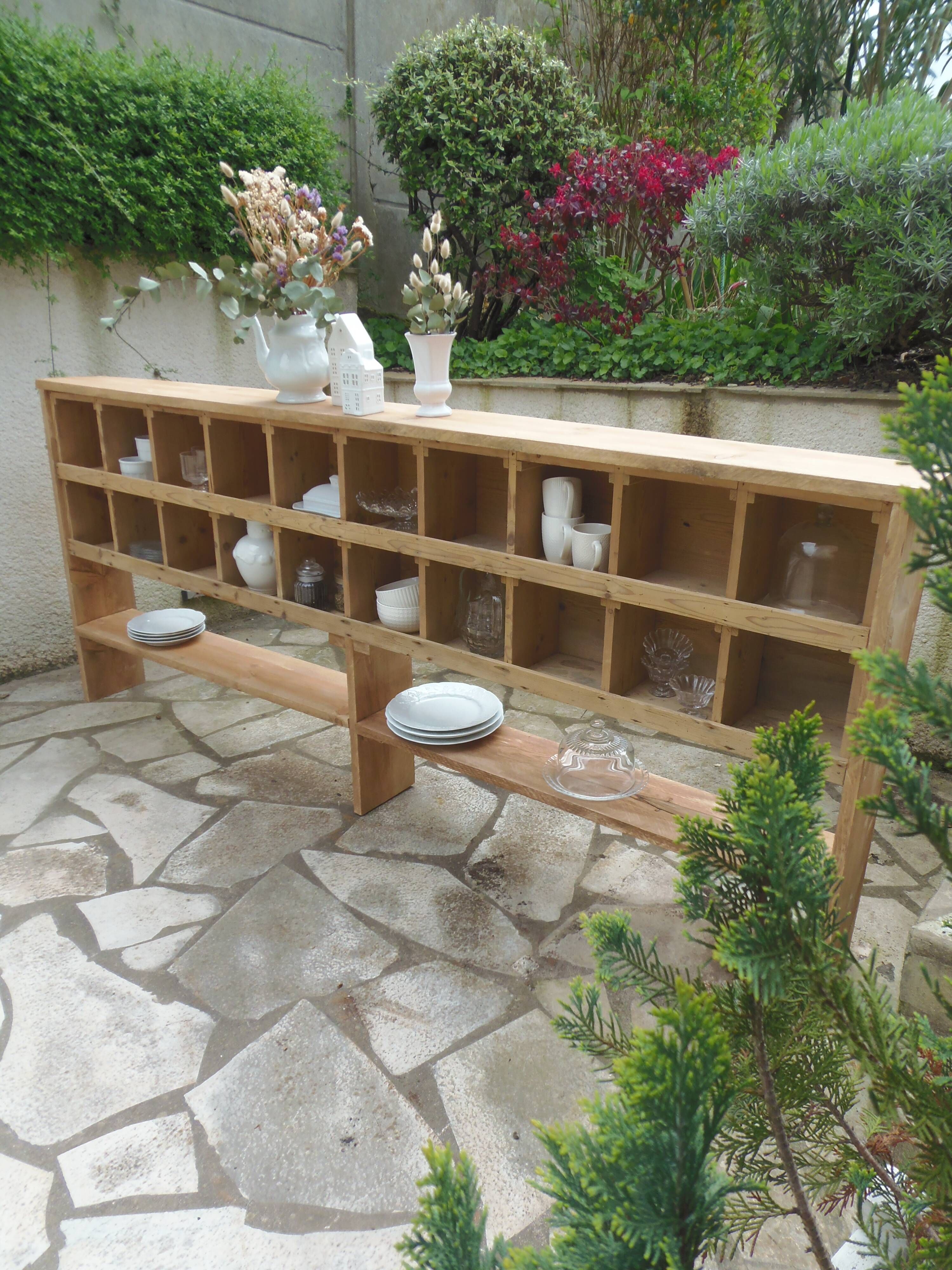 Vintage pitch pine craft furniture, 20 lockers, 2 mobile shelves