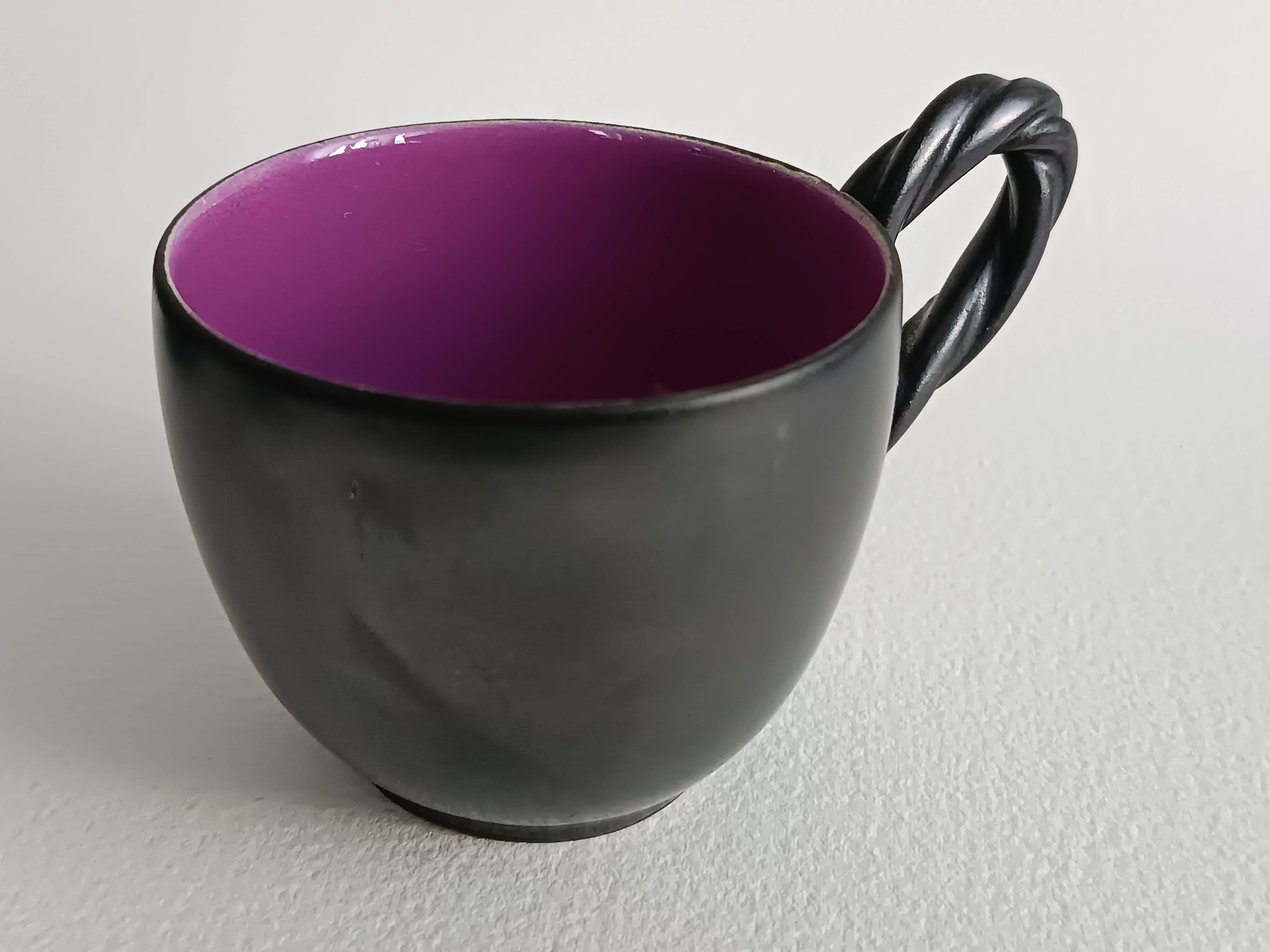 Ensemble de six tasses et leur soucoupe en céramique Monica Ceram Vallauris