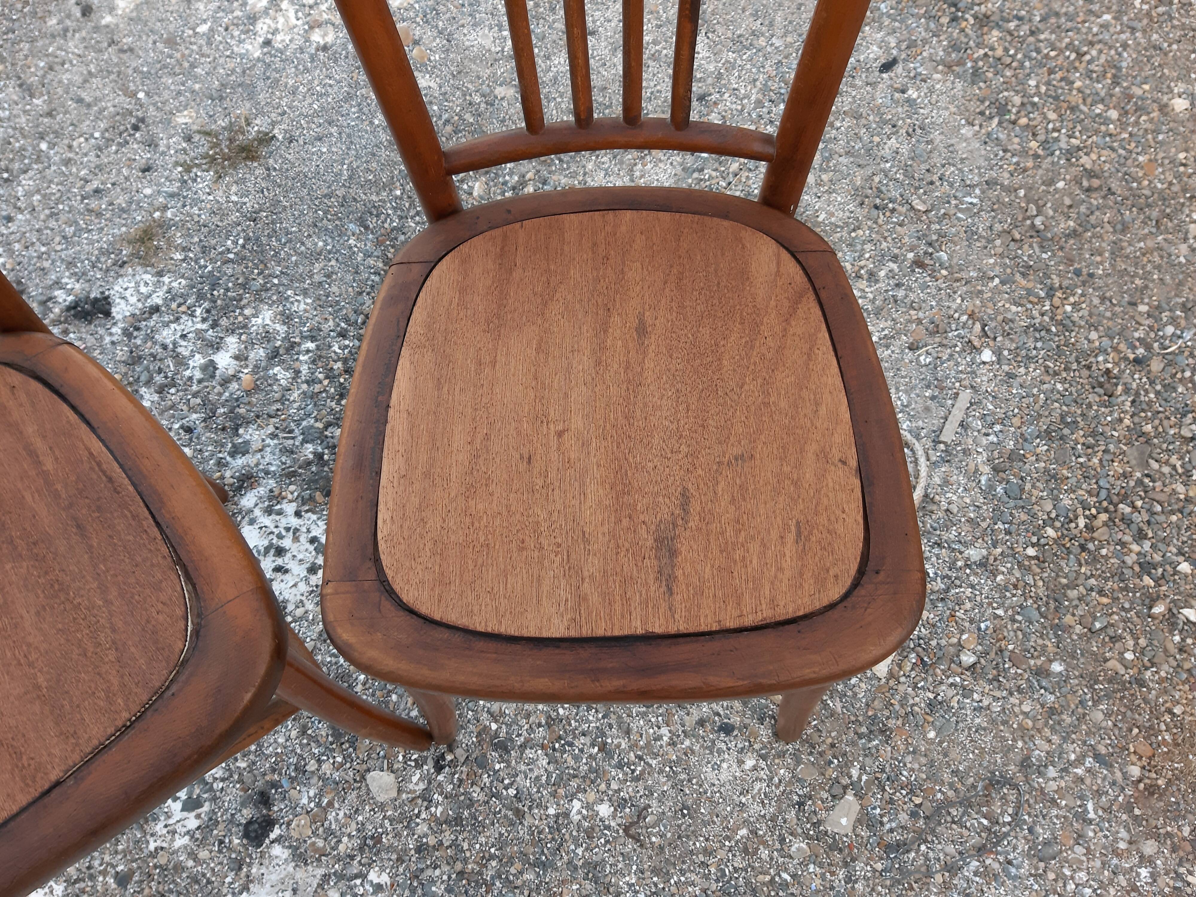 Paire de chaises de bistrot bois