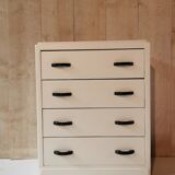 White chest of drawers