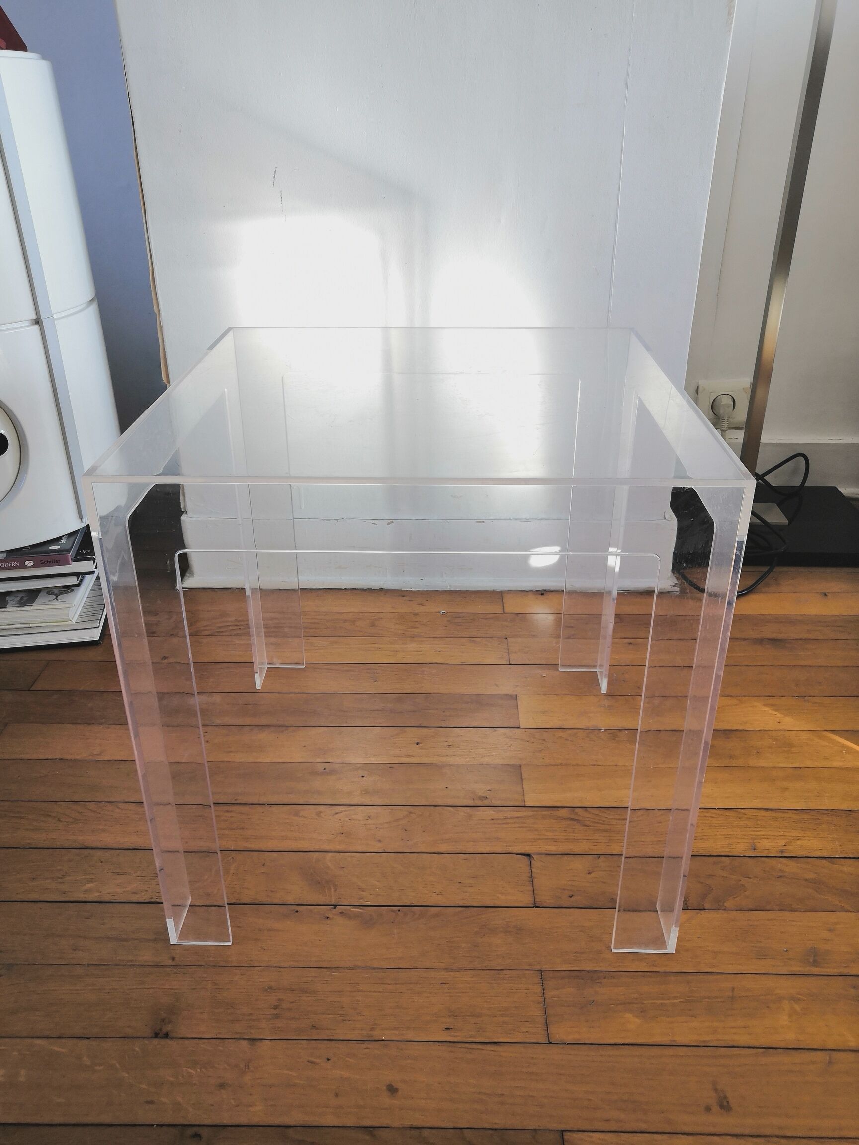 Coffee table Jolly de Kartell design Paolo Rizzatto