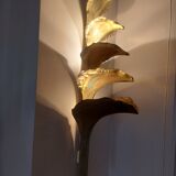 Wall lamp design in gilded metal, leaf décor